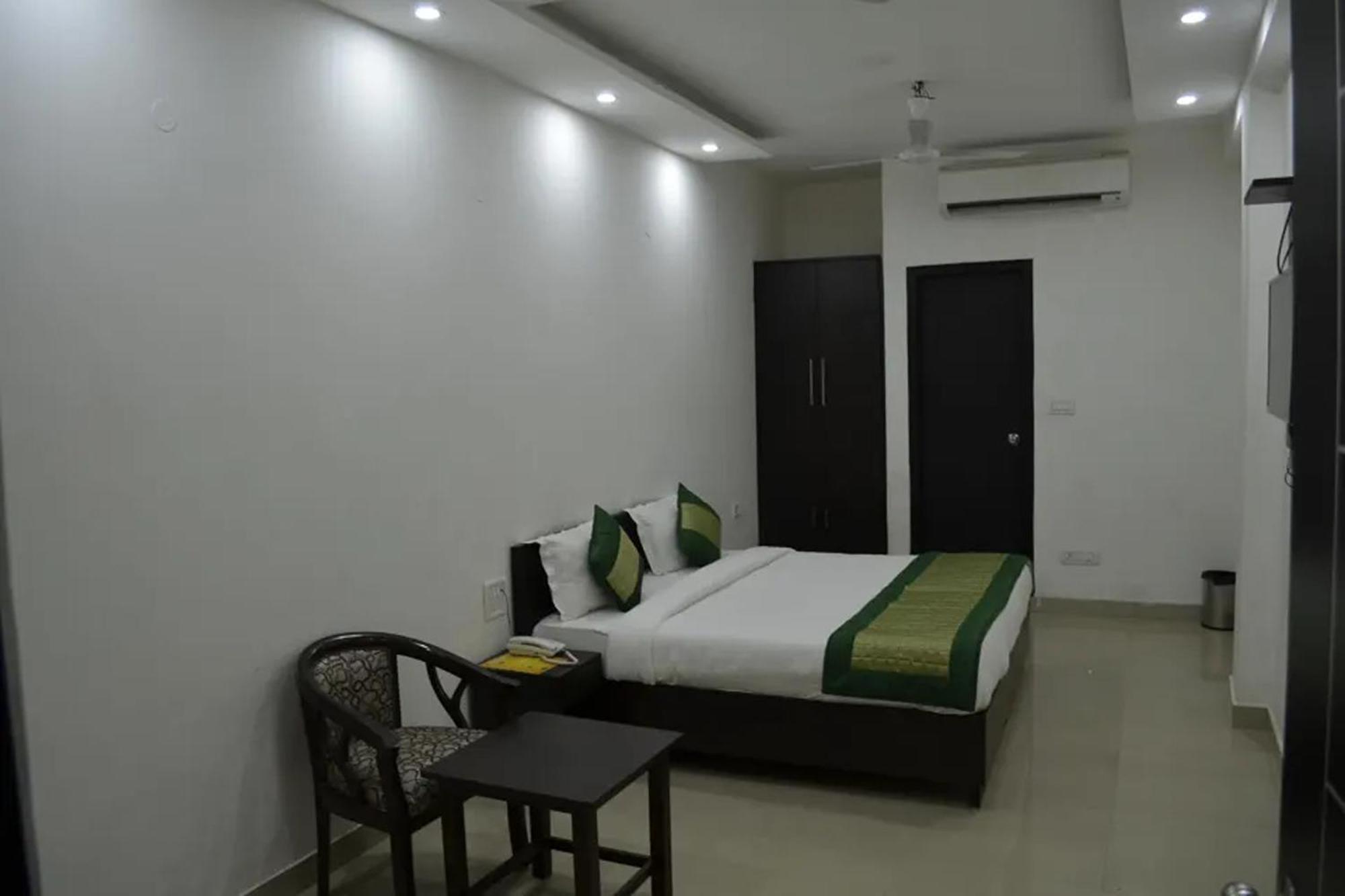 Aravali Residency Hotel