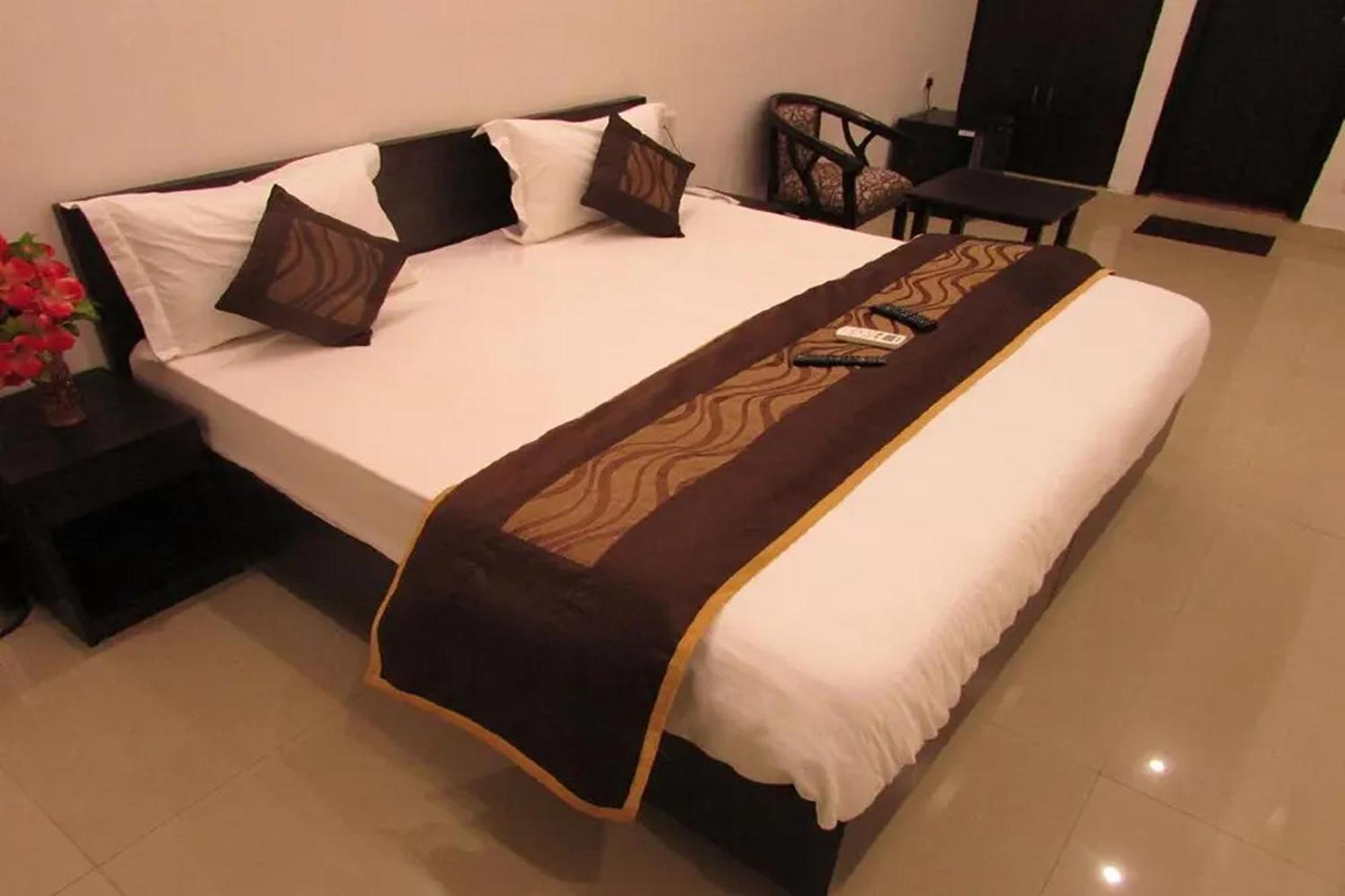 Hotel Aravali Residency New Delhi