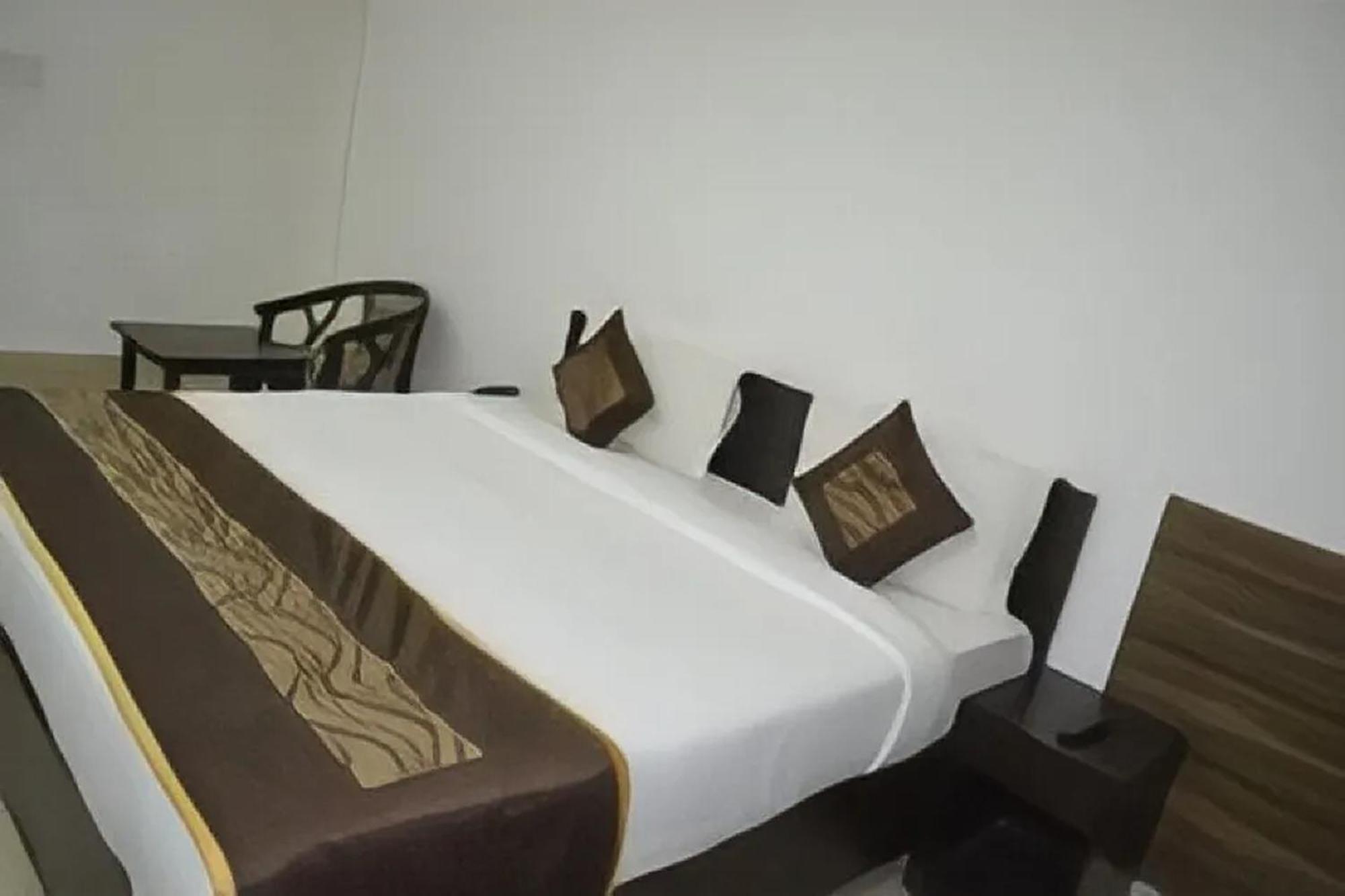 Hotel Aravali Residency New Delhi