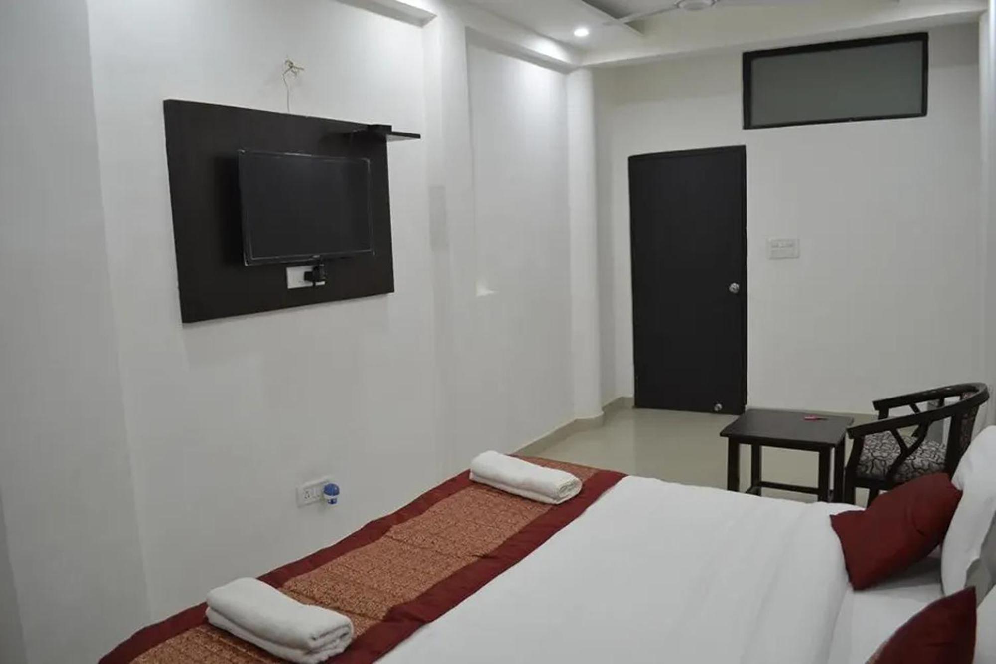 Aravali Residency Hotel New Delhi