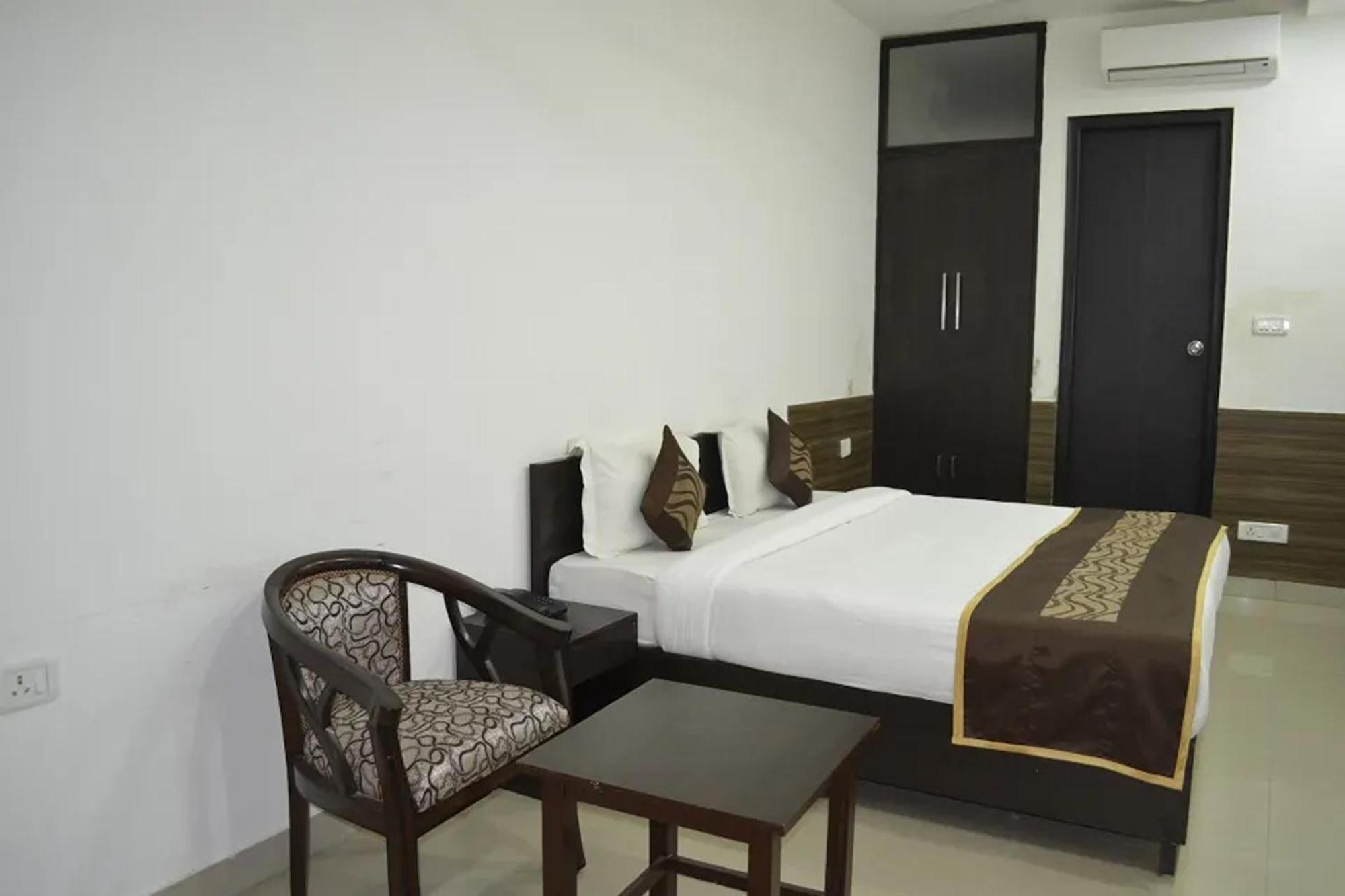 Aravali Residency 4*