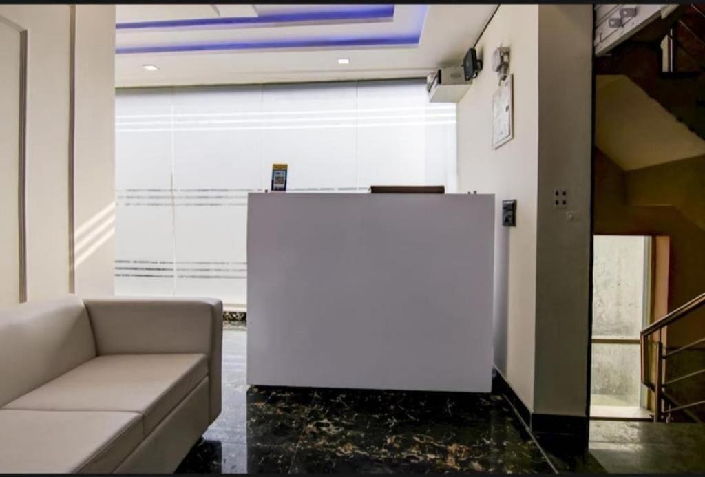 Oyo Luxury Retreat Hotel New Delhi