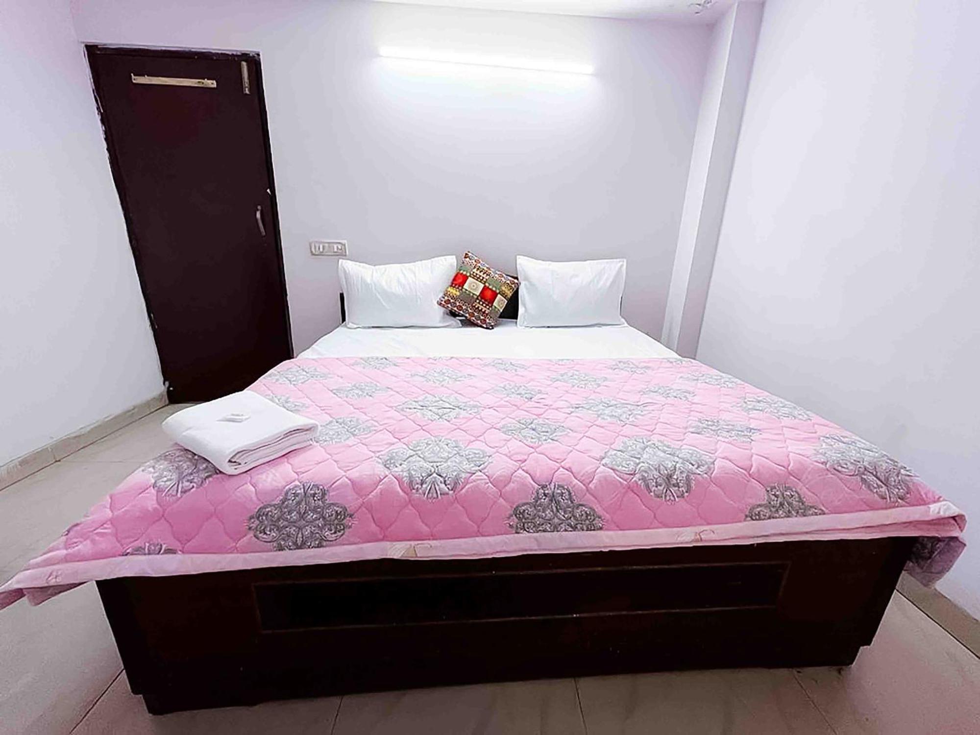 Bliss - Near Lajpat Nagar Metro Hotel New Delhi