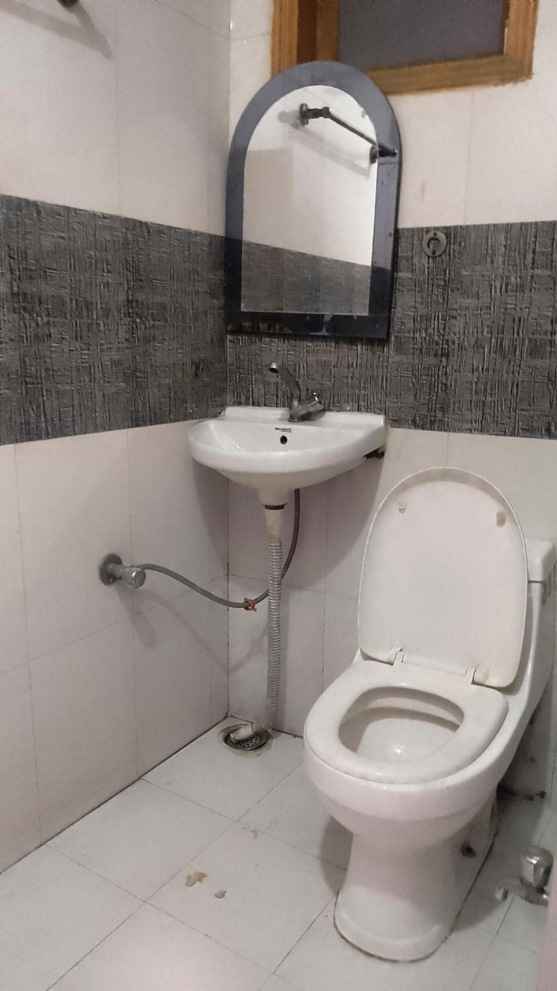 Hotel Airport Mahal New Delhi