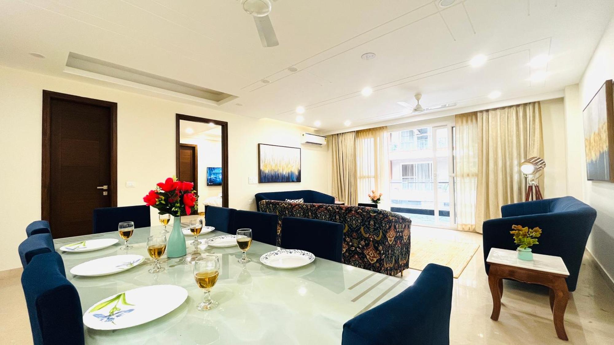 Bluo Elegant 4bhk Saket - Lift, Balcony, Parking Apartment *