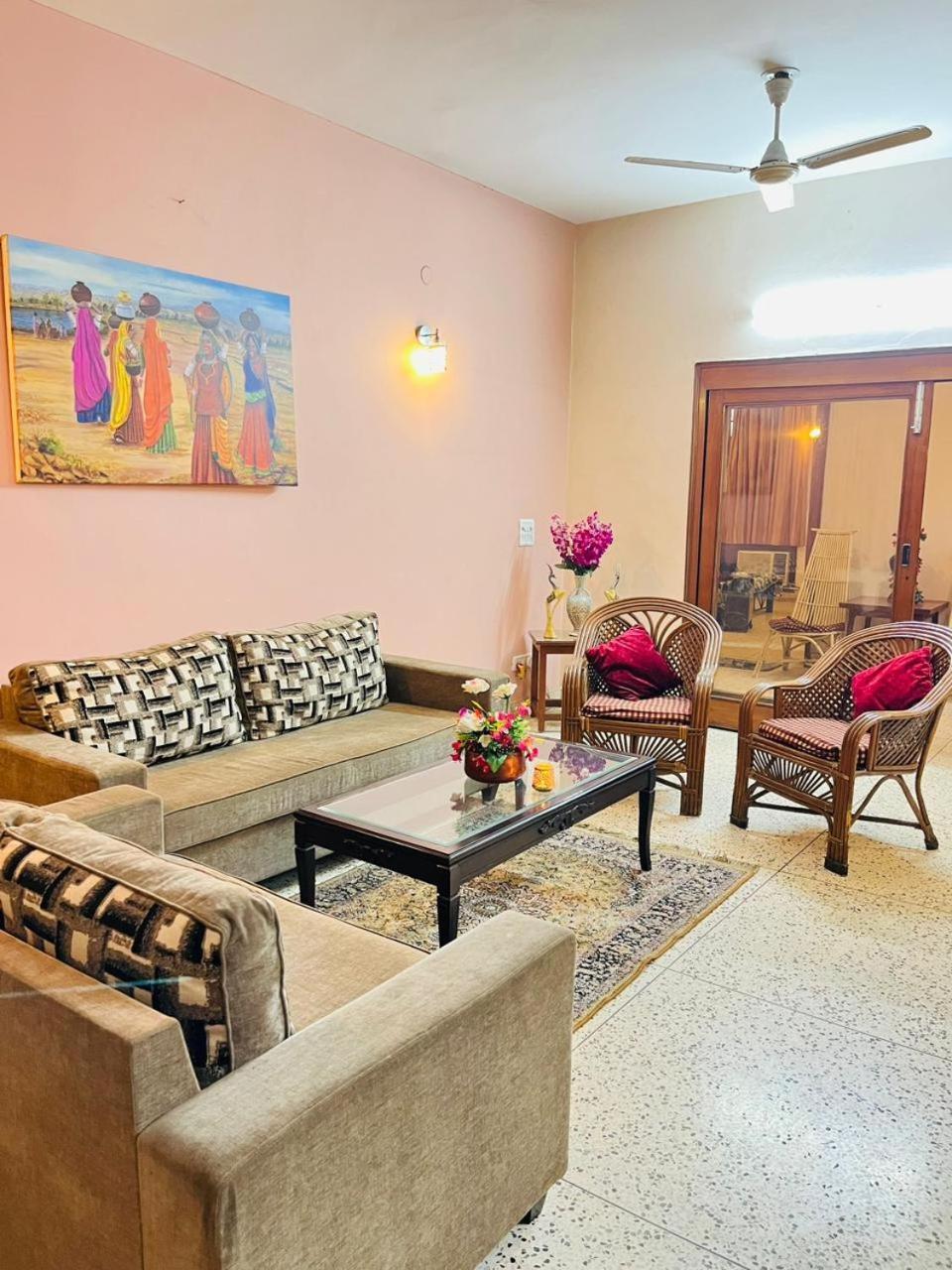 Apartment Metronest New Delhi