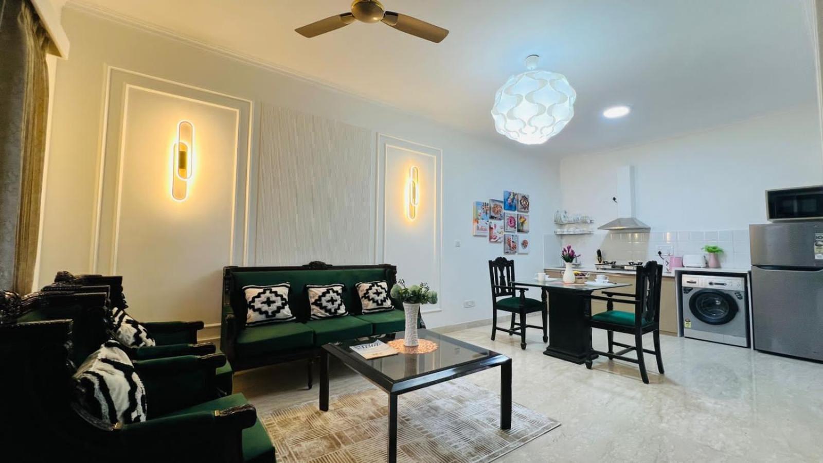 Apartment Bluo Vasant Vihar Pvr - Terrace Garden, Lift New Delhi