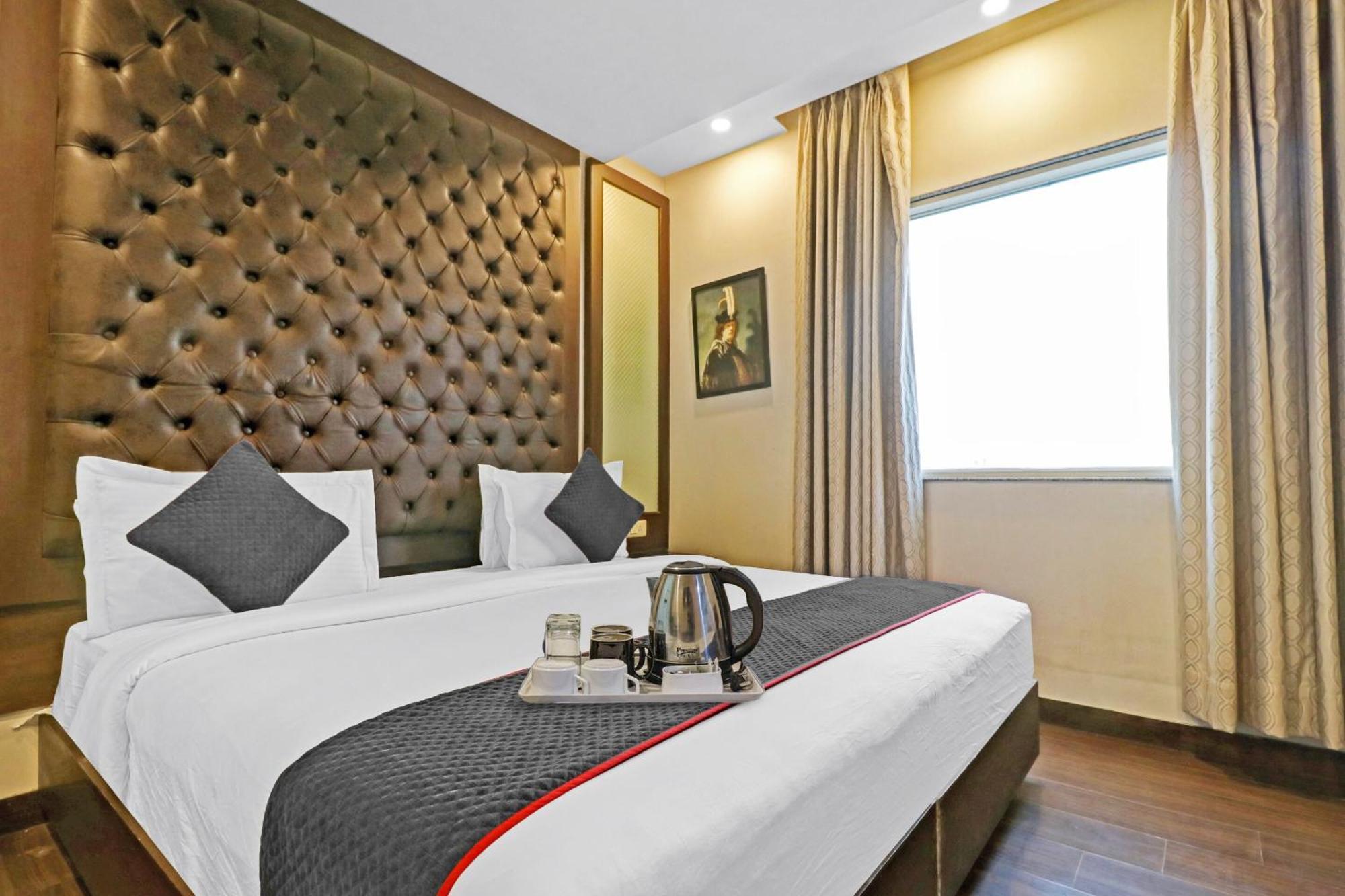 Grand The Near Delhi Airport 3* New Delhi
