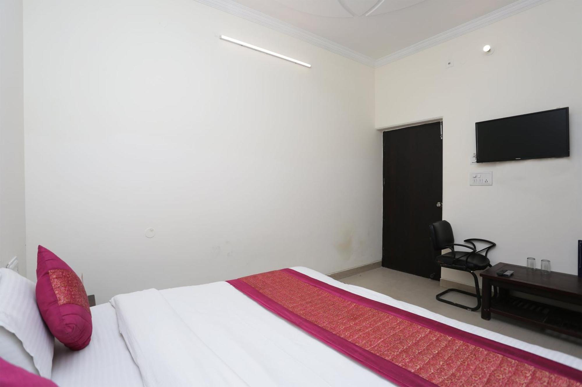 O Lite Near Delhi Airport New Delhi