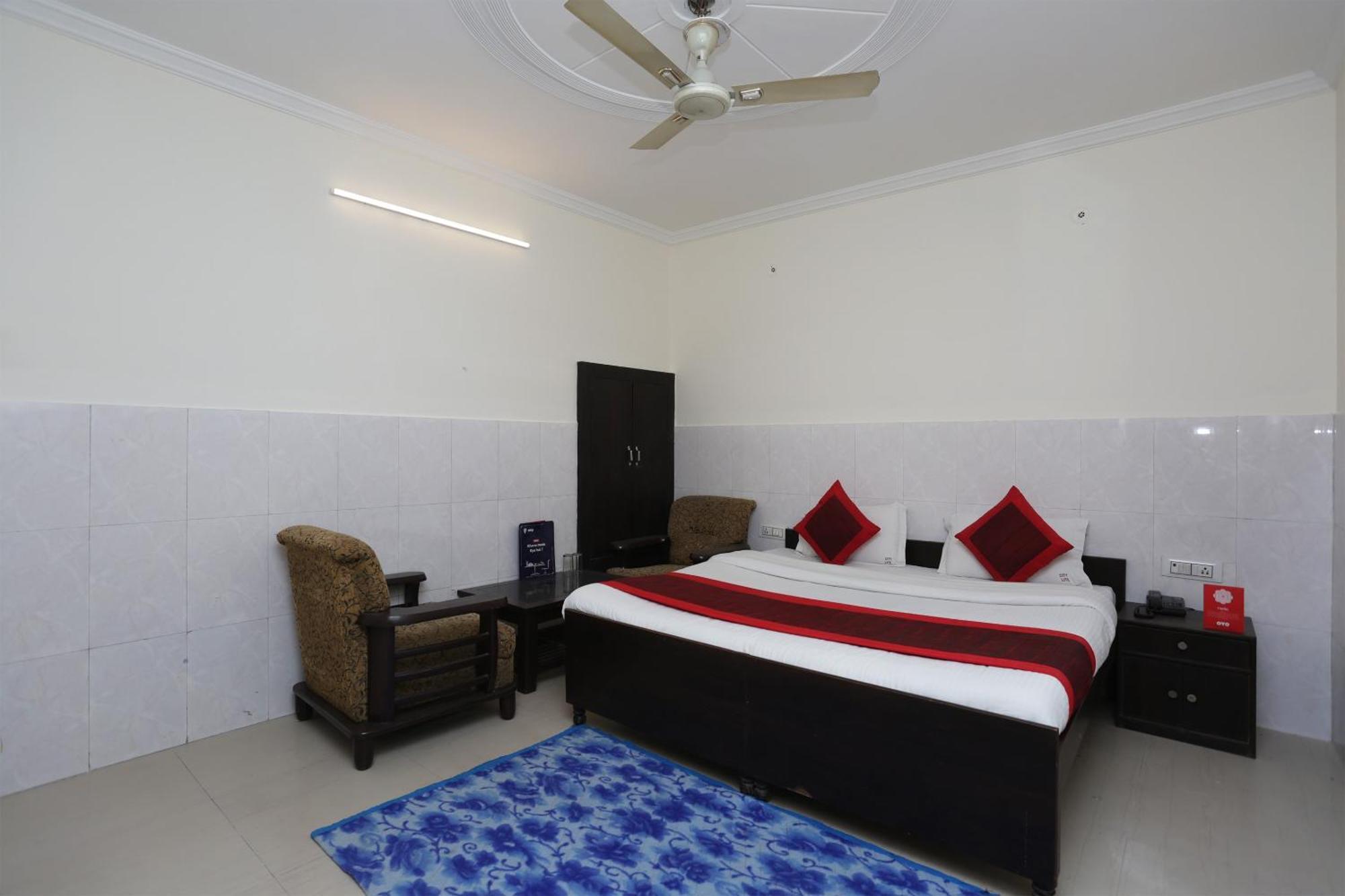 O Lite Near Delhi Airport Hotel