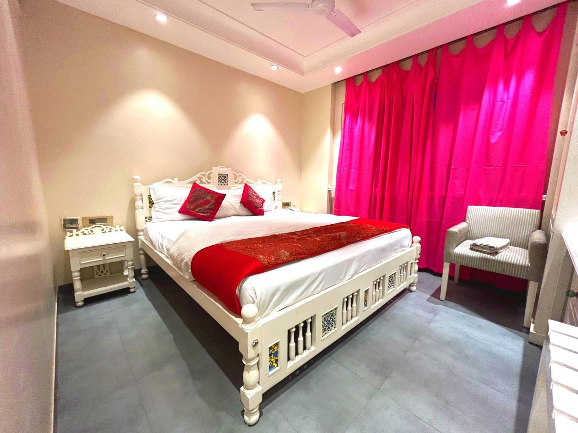 The Pinky - Heritage Boutique Hotel New Delhi