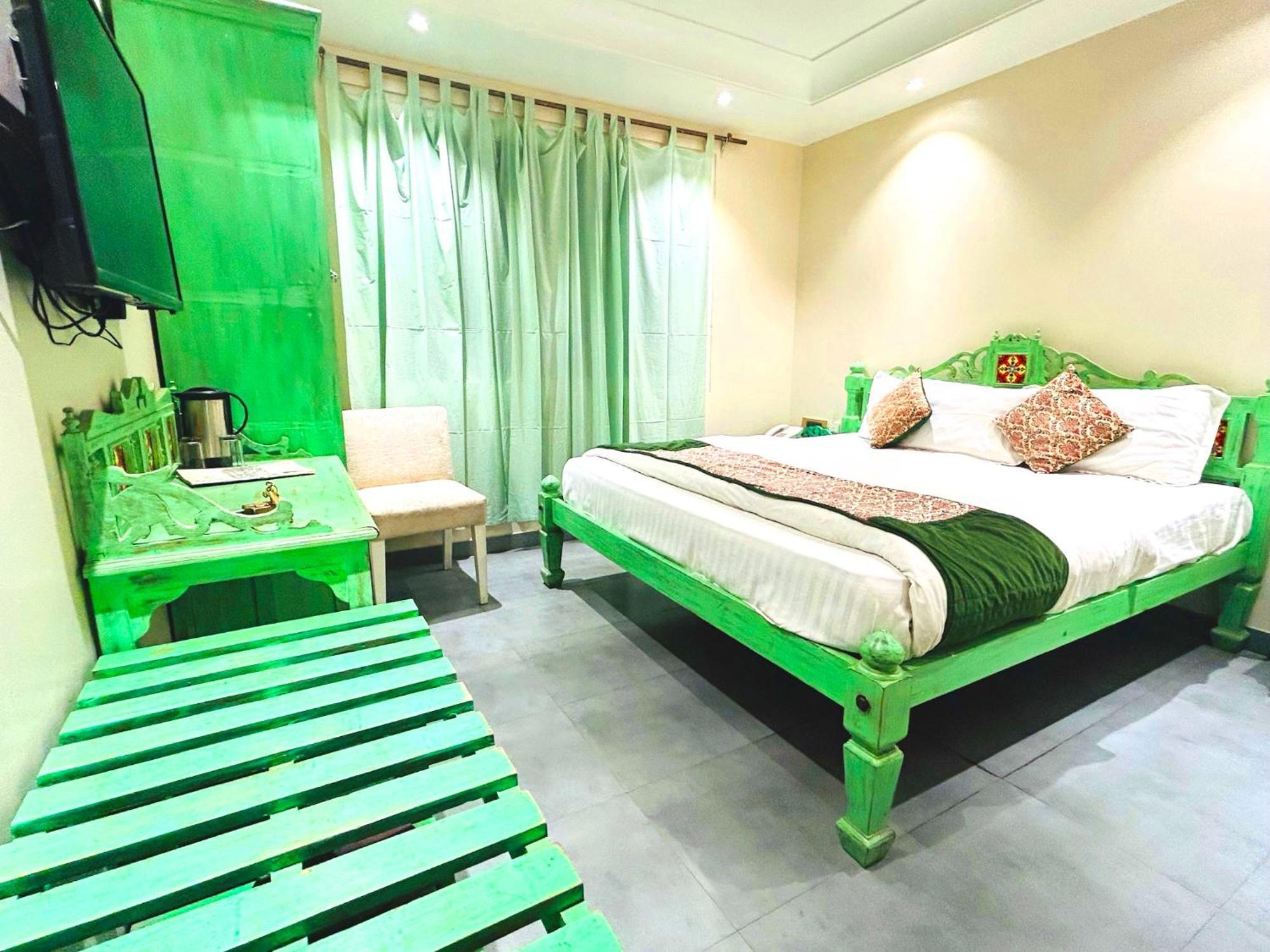 The Pinky - Heritage Boutique Hotel New Delhi