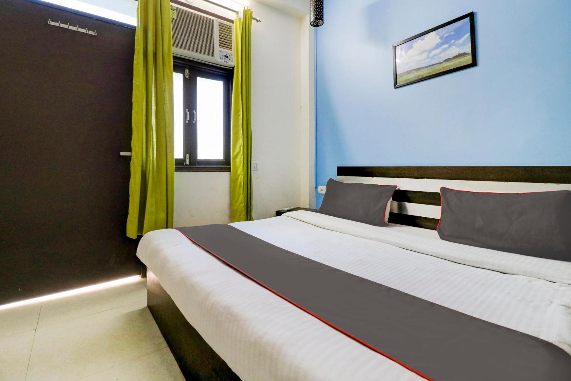 O Urban Wings Hotel 4*