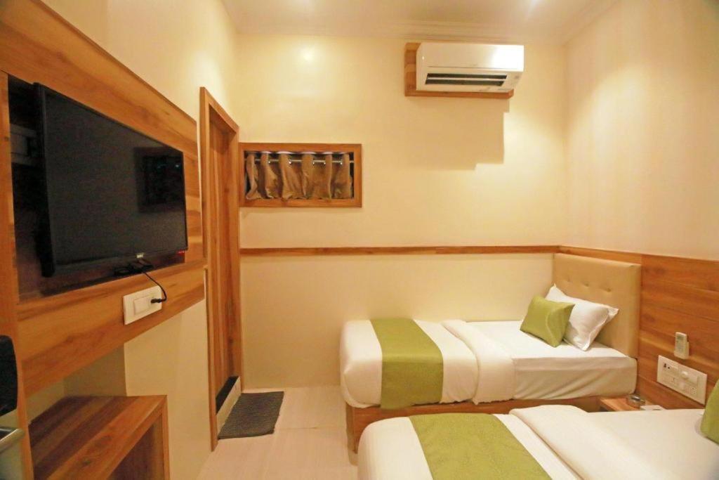 Hotel Gross Inn Near Igi Airport New Delhi