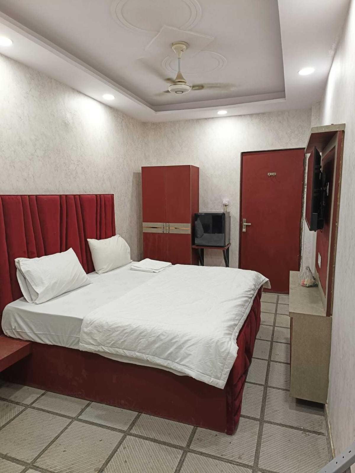 O Hotal Cloud 4* New Delhi