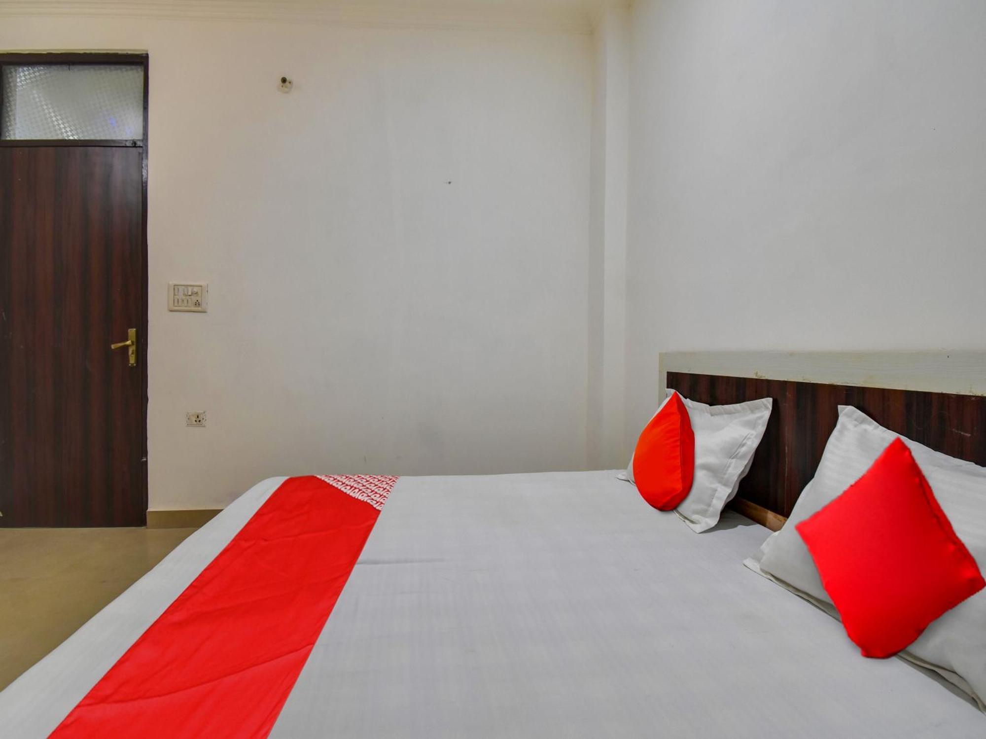 Hotel Oyo Rr Residency