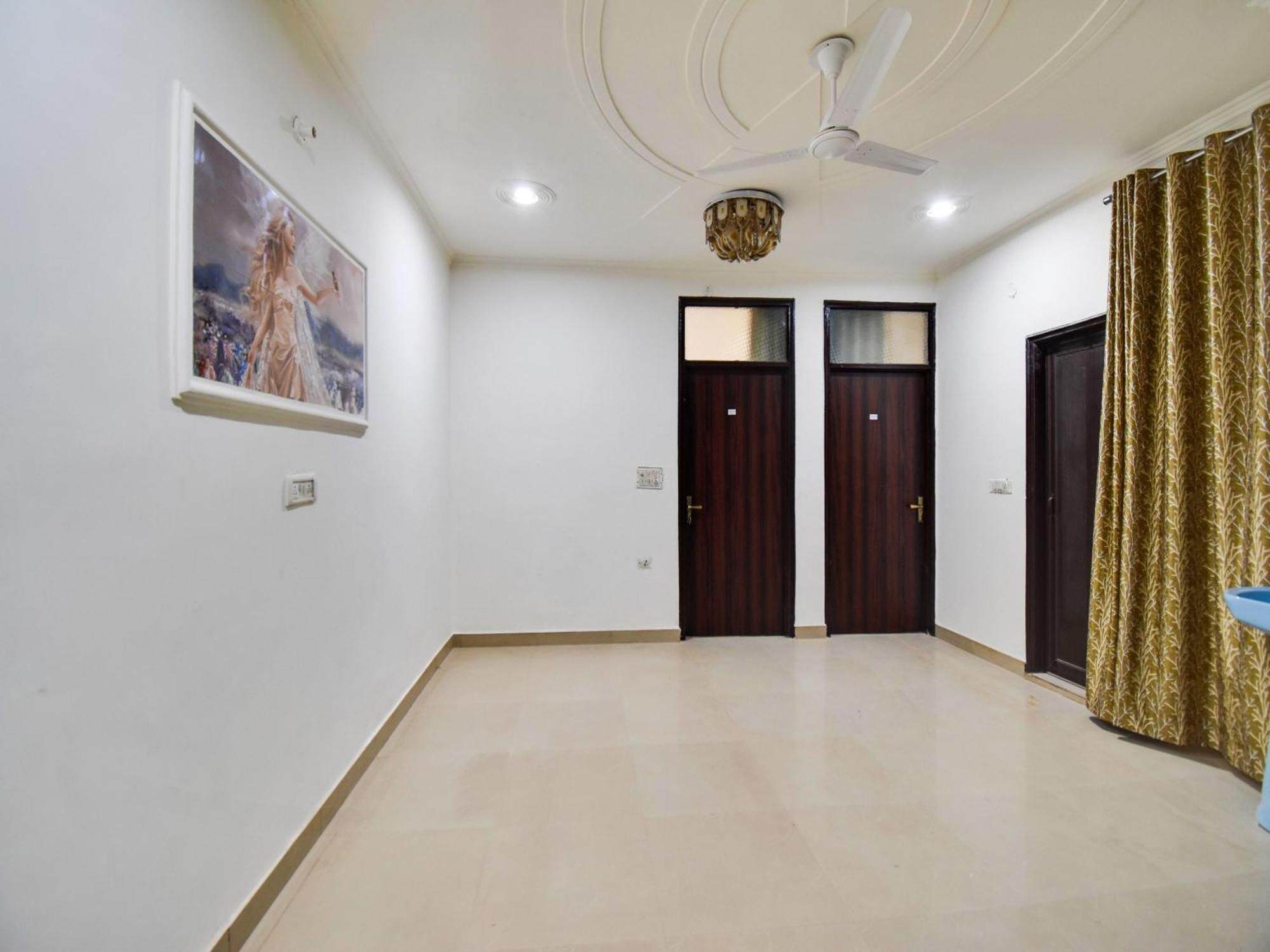 Oyo Rr Residency Hotel 3*