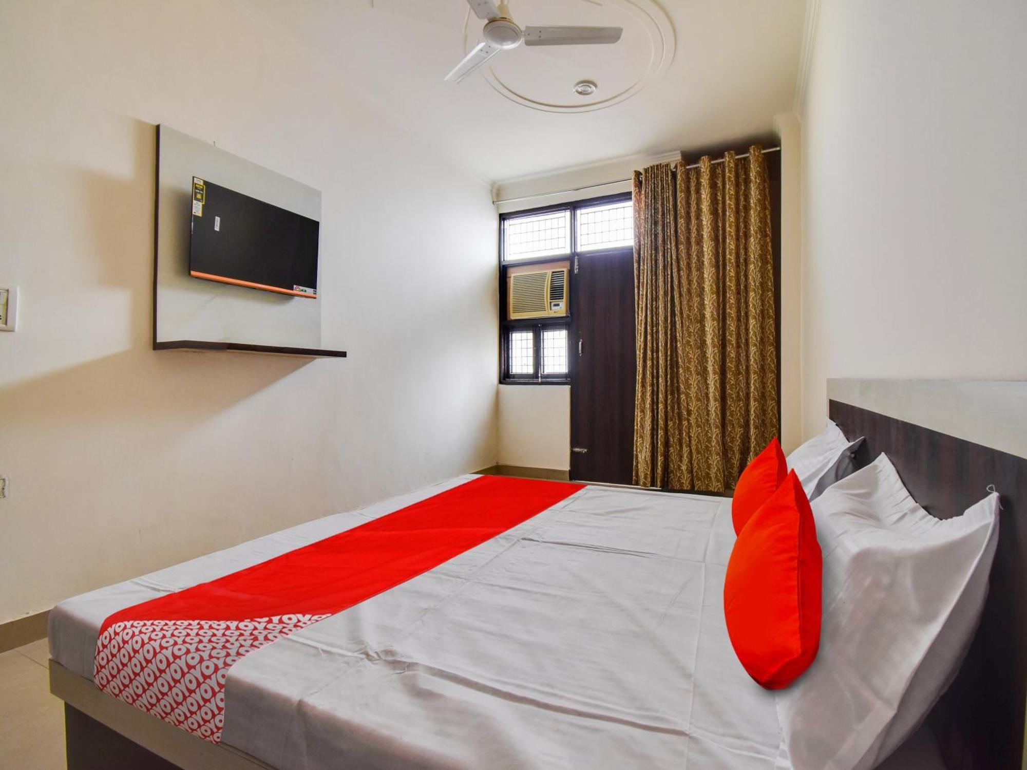 Oyo Rr Residency Hotel 3*