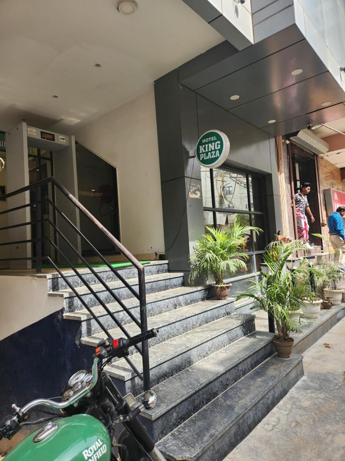 Hotel City Lite Near Igi Airport 4*