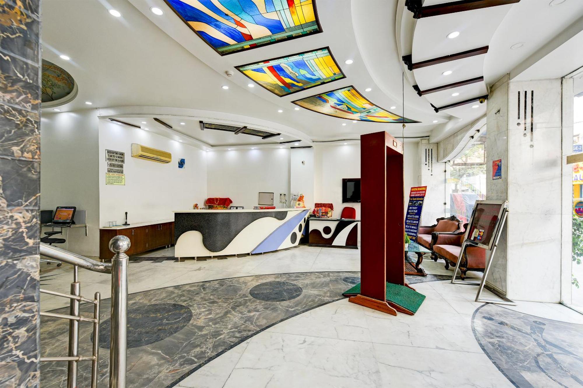 Hotel Legend - Walk-in From Railway Station New Delhi