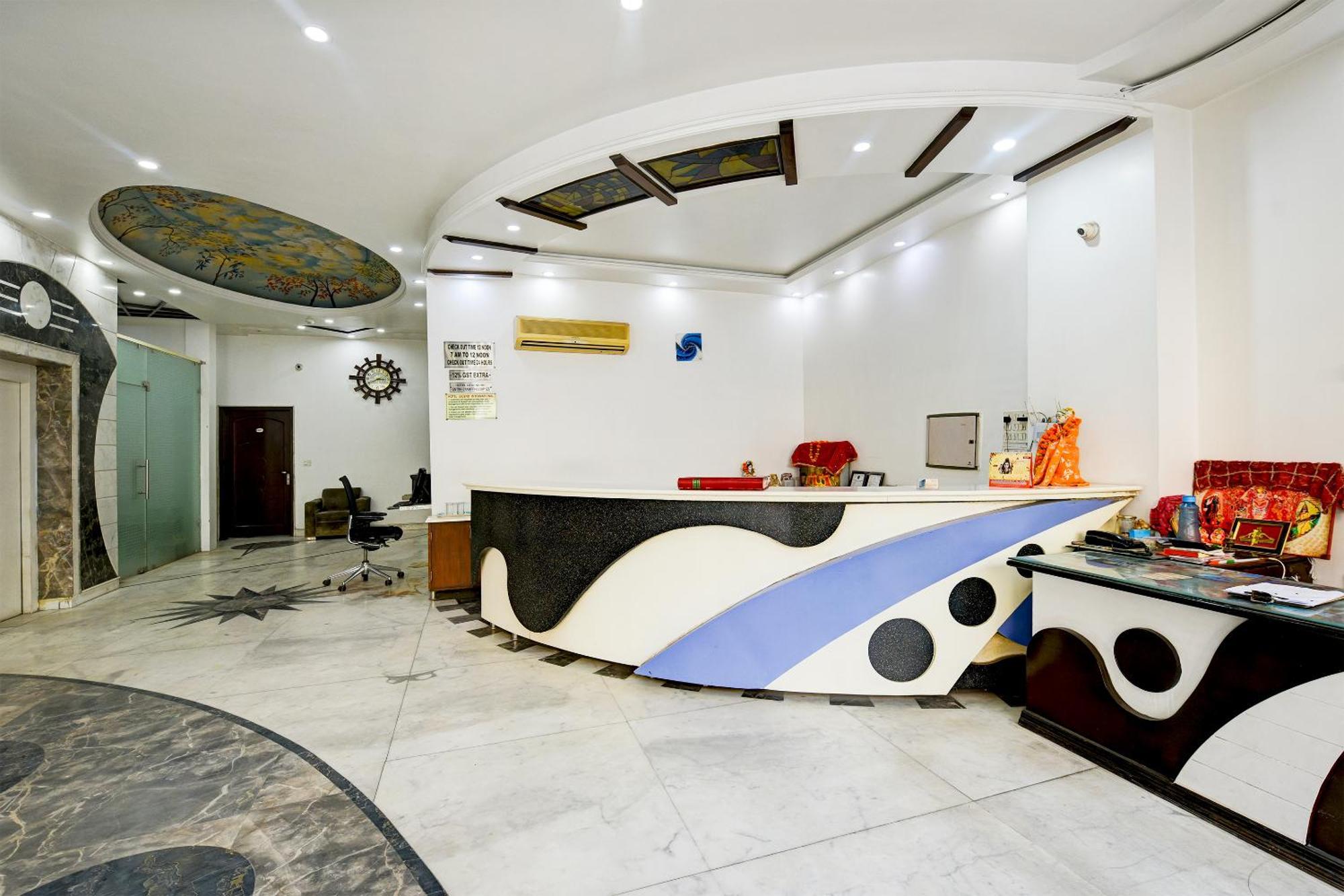 Legend - Walk-in From Railway Station 3* New Delhi
