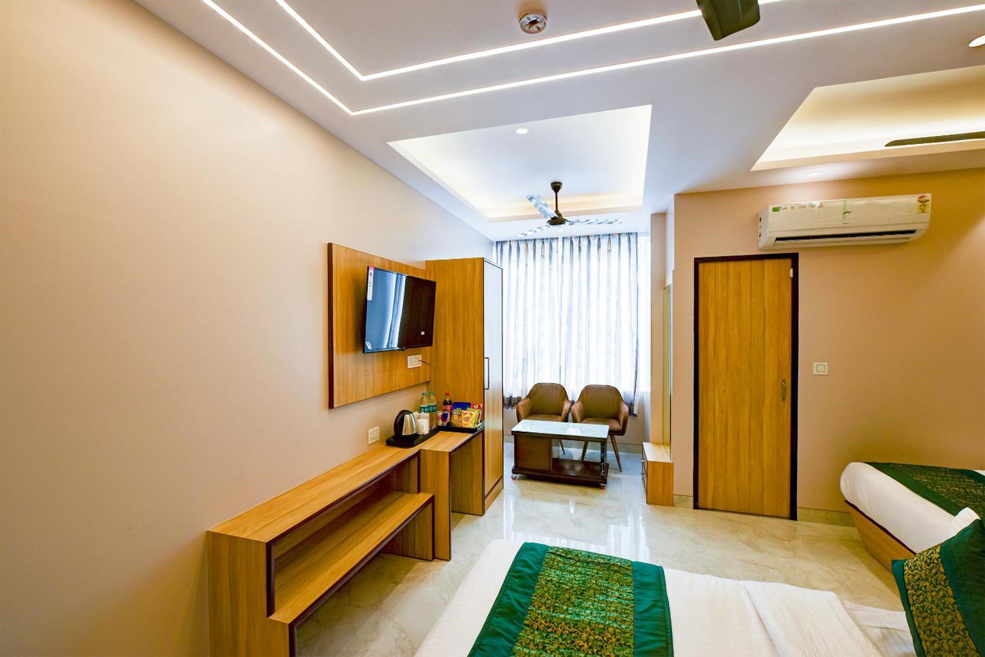 Hotel Express 66 - Railway Station 4*