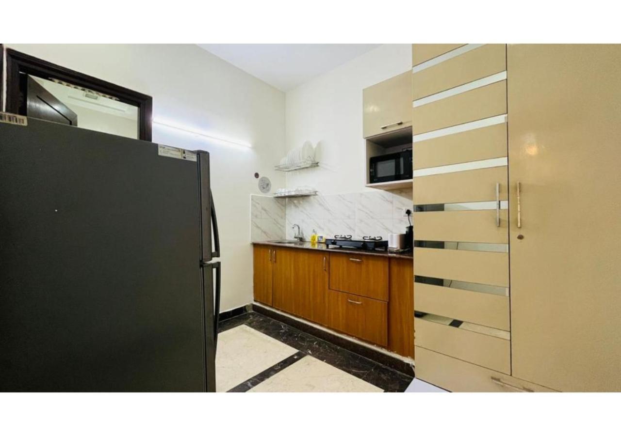 Bluo - M Block Mkt Greater Kailash Apartment