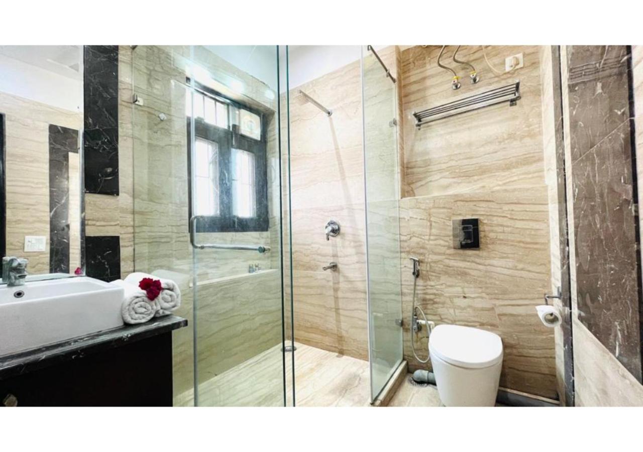 Bluo - M Block Mkt Greater Kailash Apartment