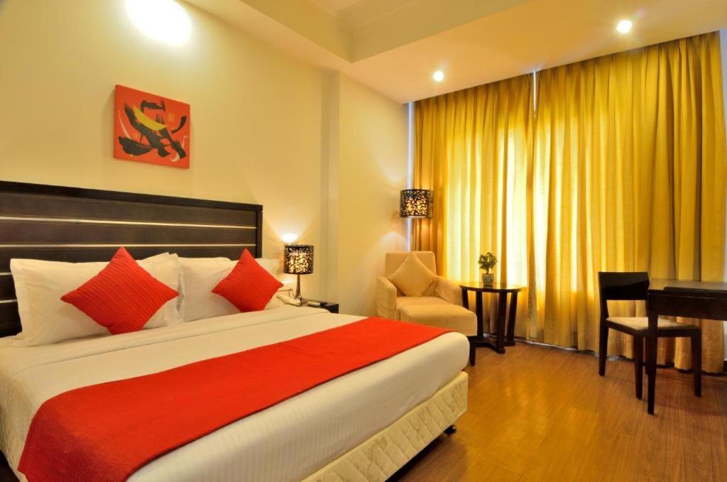 Gross Near Igi Airport Hotel 3*