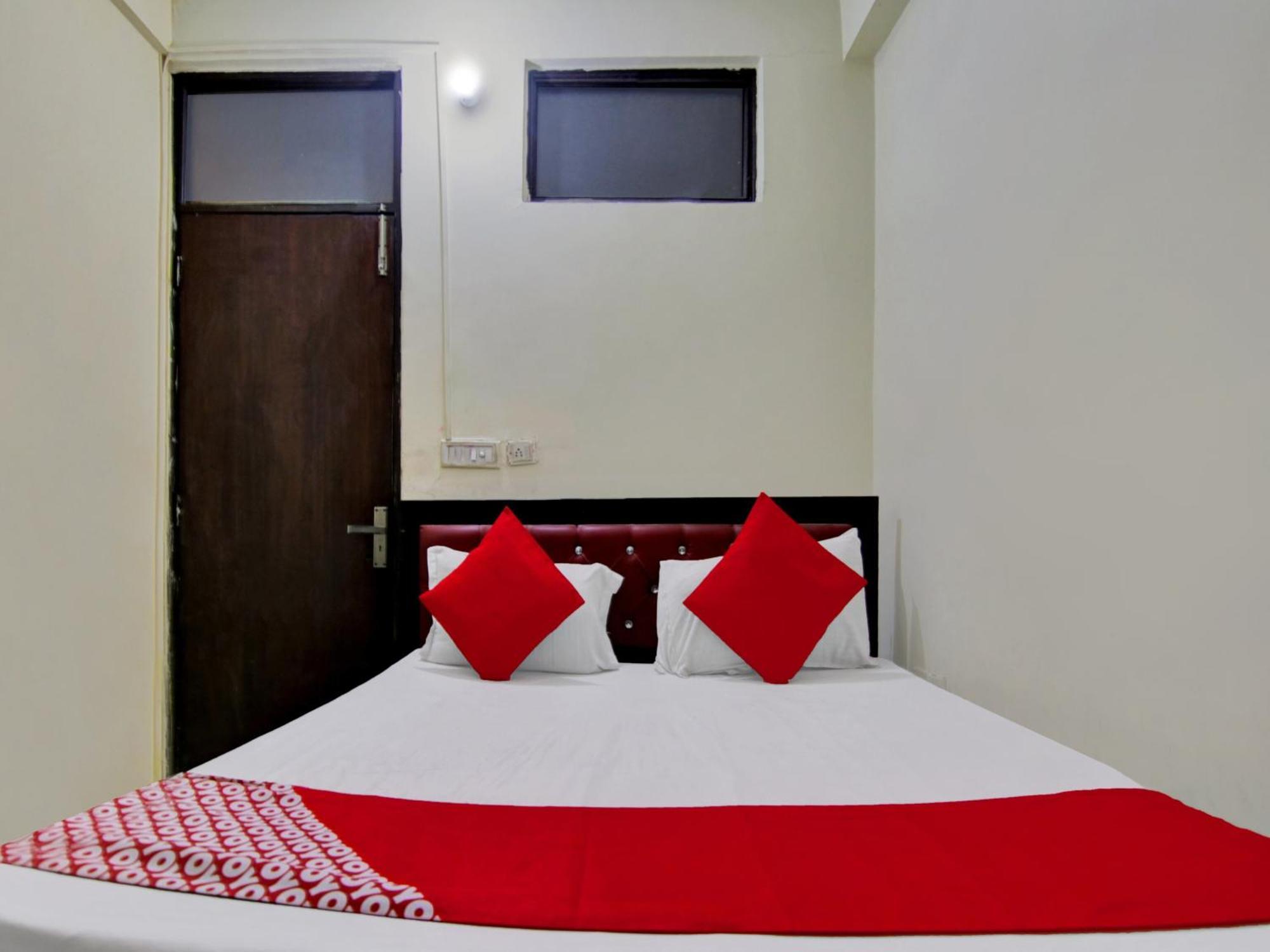 Hotel O Darshan Palace