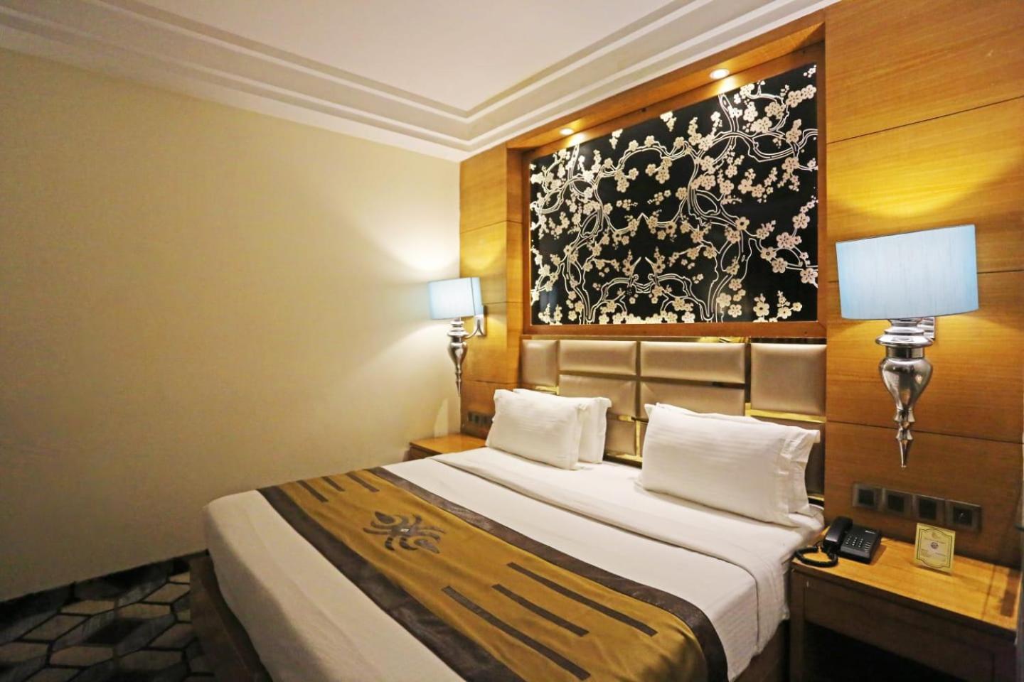 Airport Claytone 3*