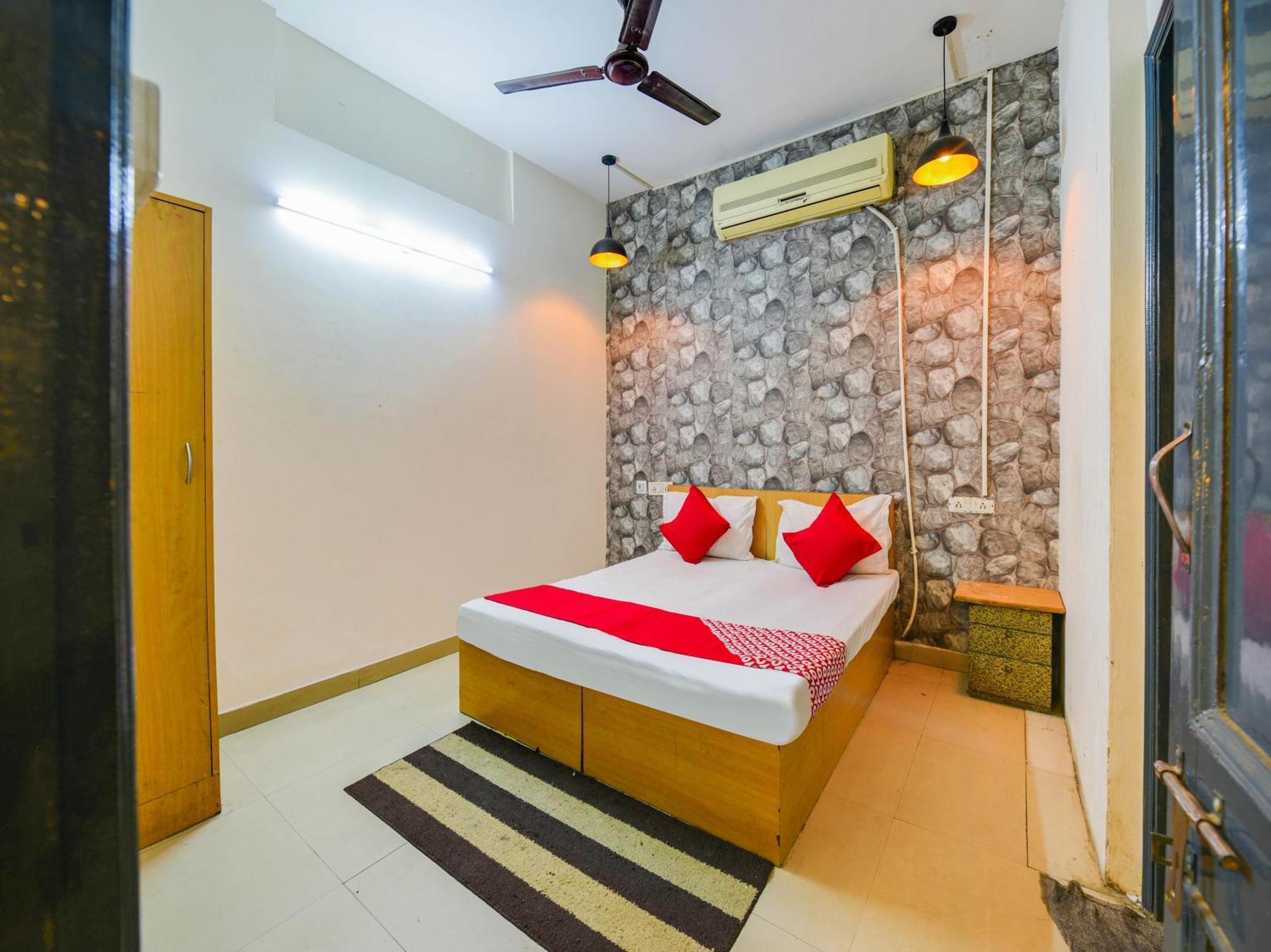 O Unique Delhi 3* New Delhi