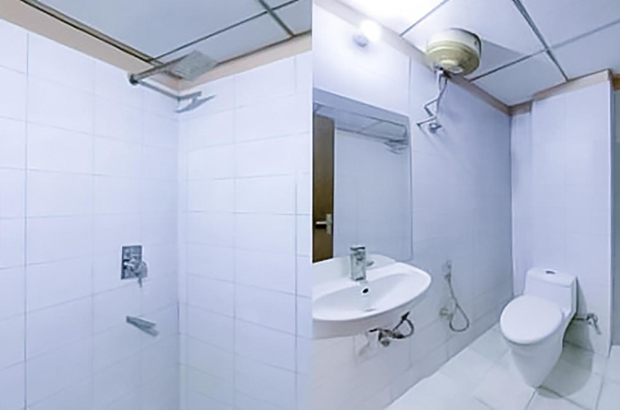 Hotel Manya Saket - Ignou Road New Delhi