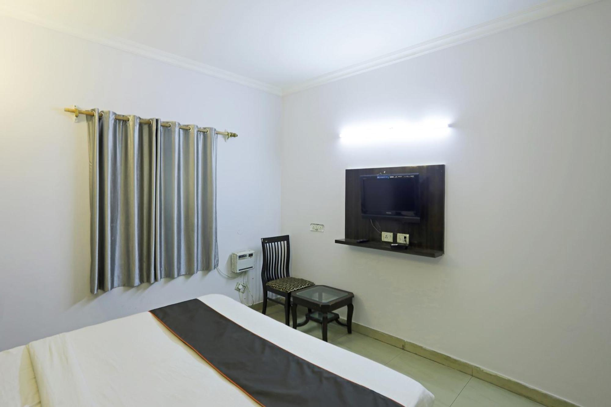 Samara Kingdom Near Delhi Airport Hotel