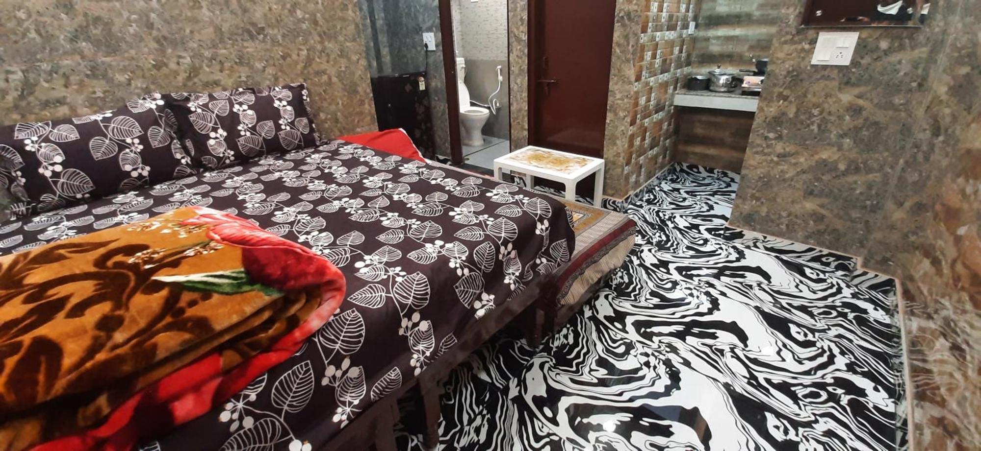 Apartment Aggarwal In Independent Flat With Private Kitchen Washroom Fridge Android Tv Wi Fi And Cooking Utensils For Self Cooking New Delhi
