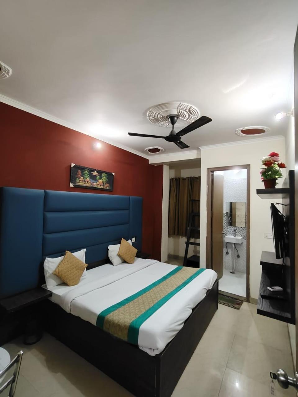 Hotel Aero Indus Near Airport Nova Deli