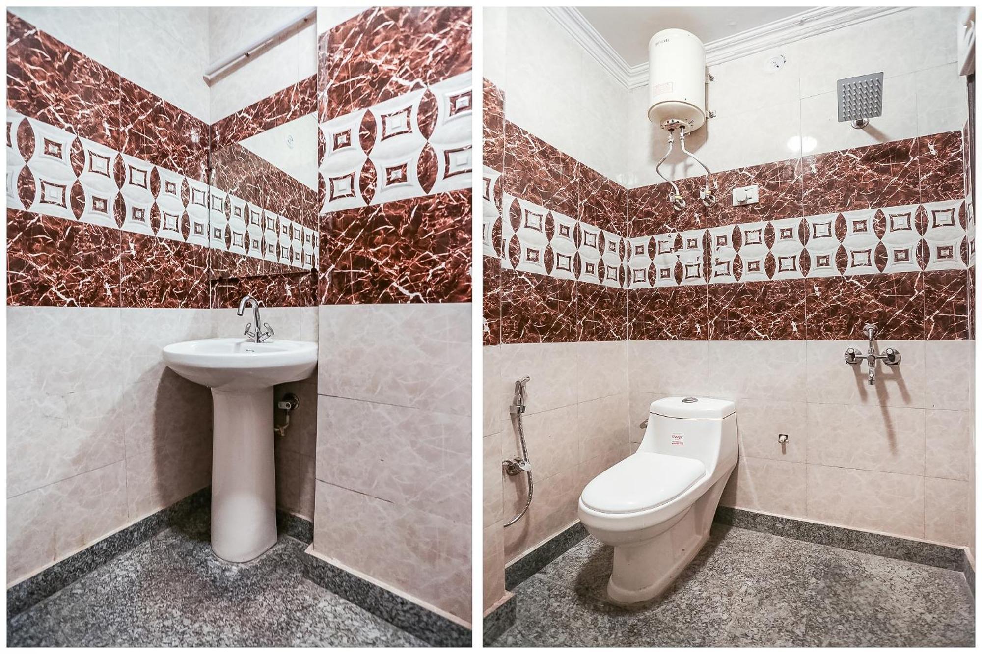 Hotel O Royal Galaxy New Delhi