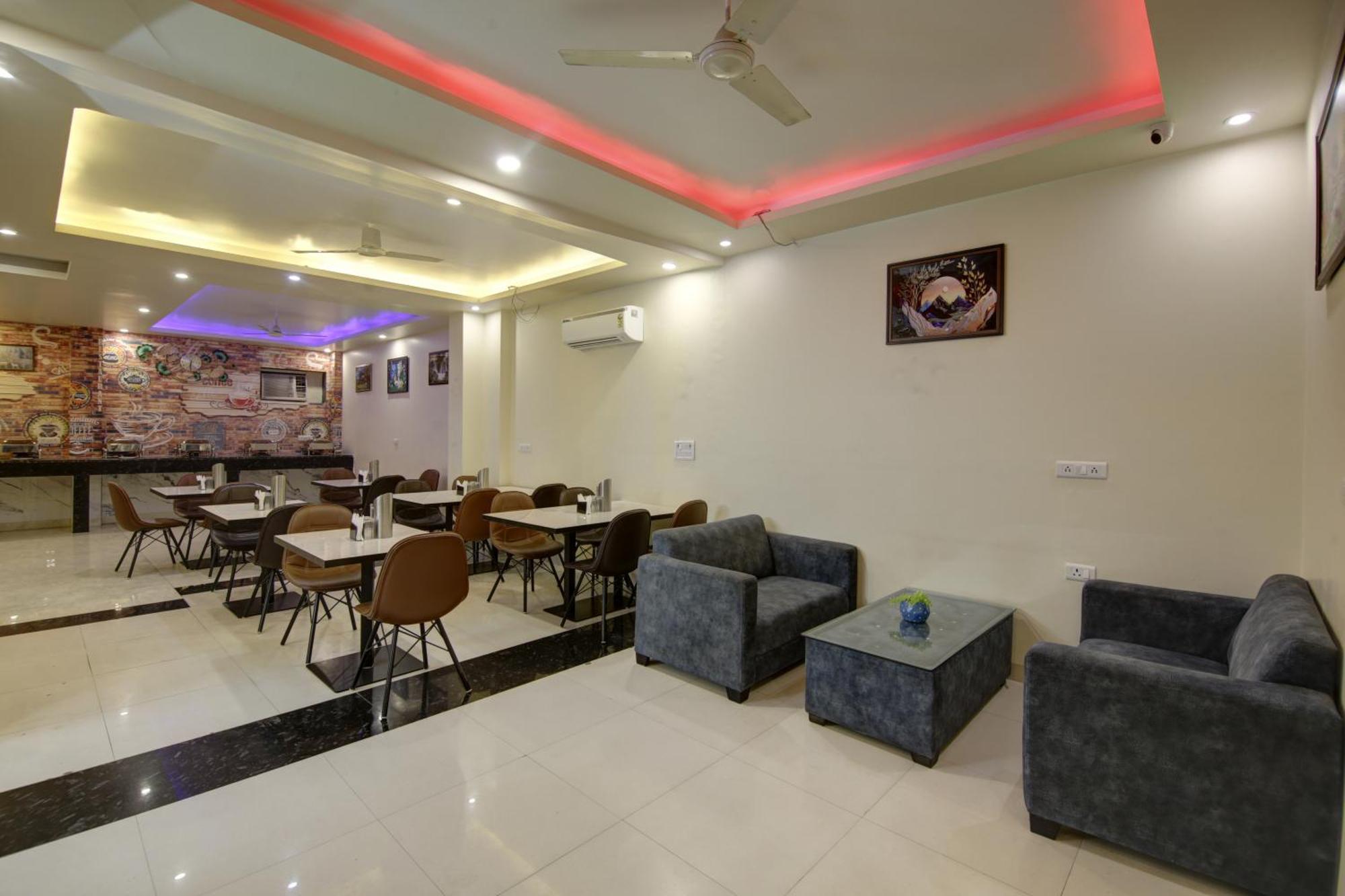 Hotel Smart Signature Delhi Airport