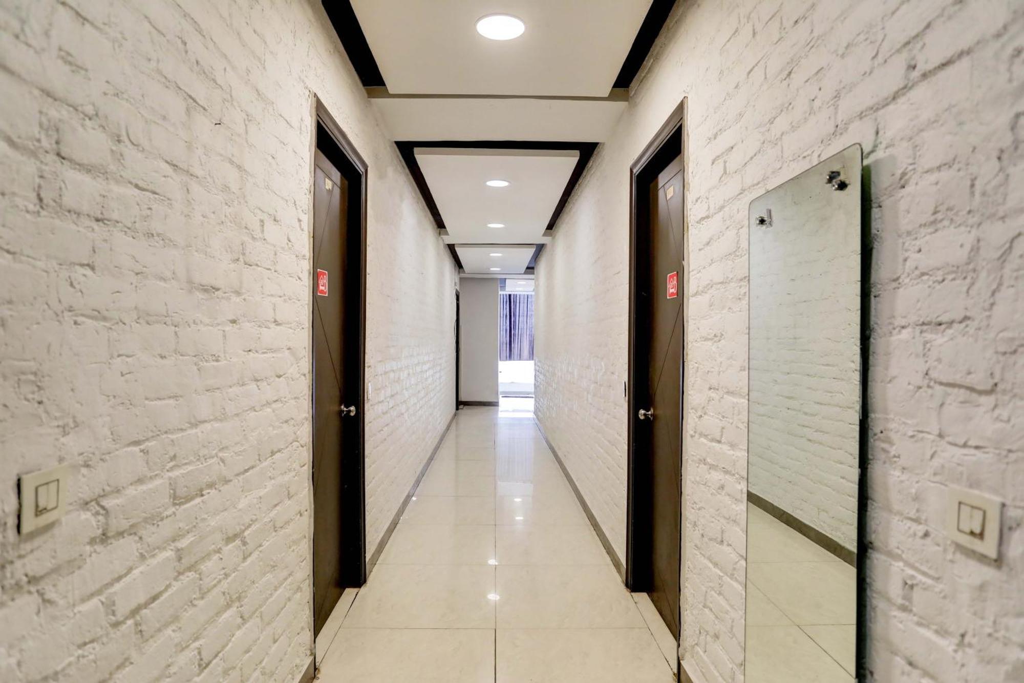 Hotel Aashiyana Homes Nova Deli