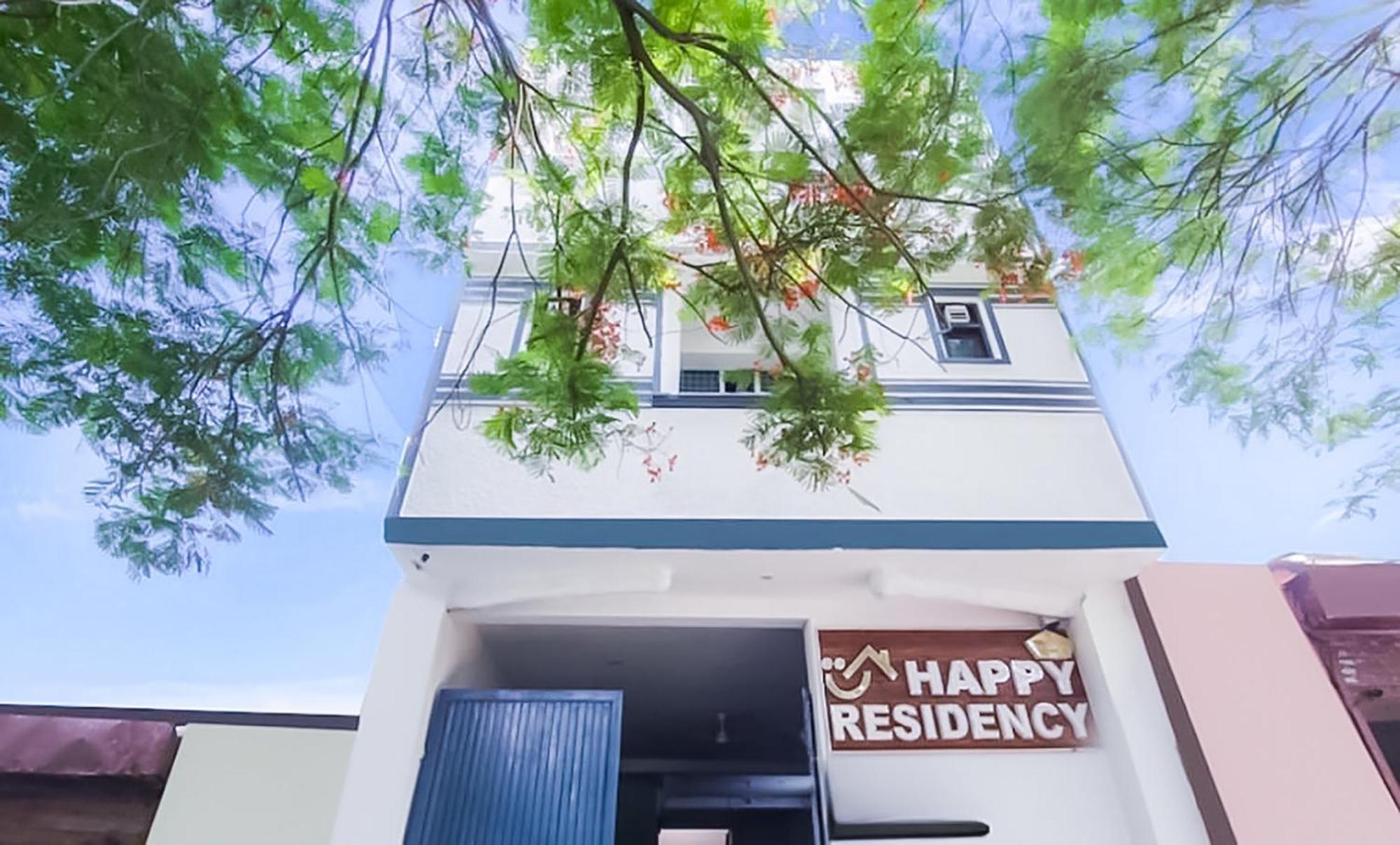 Roomshala 123 Happy Homes- Near Saket Metro