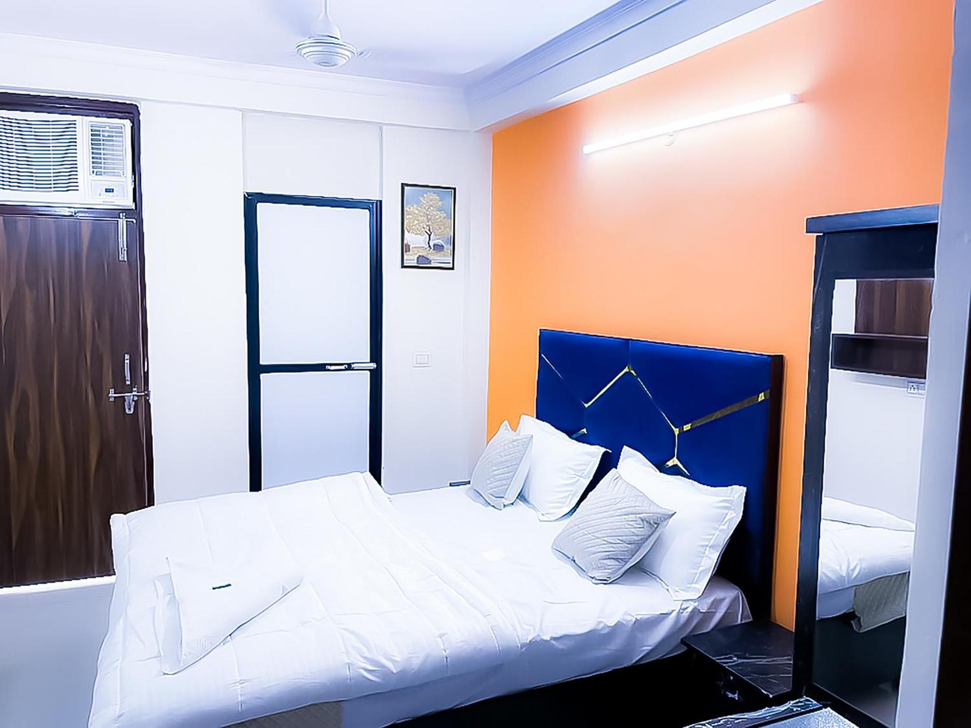Roomshala 123 Happy Homes- Near Saket Metro