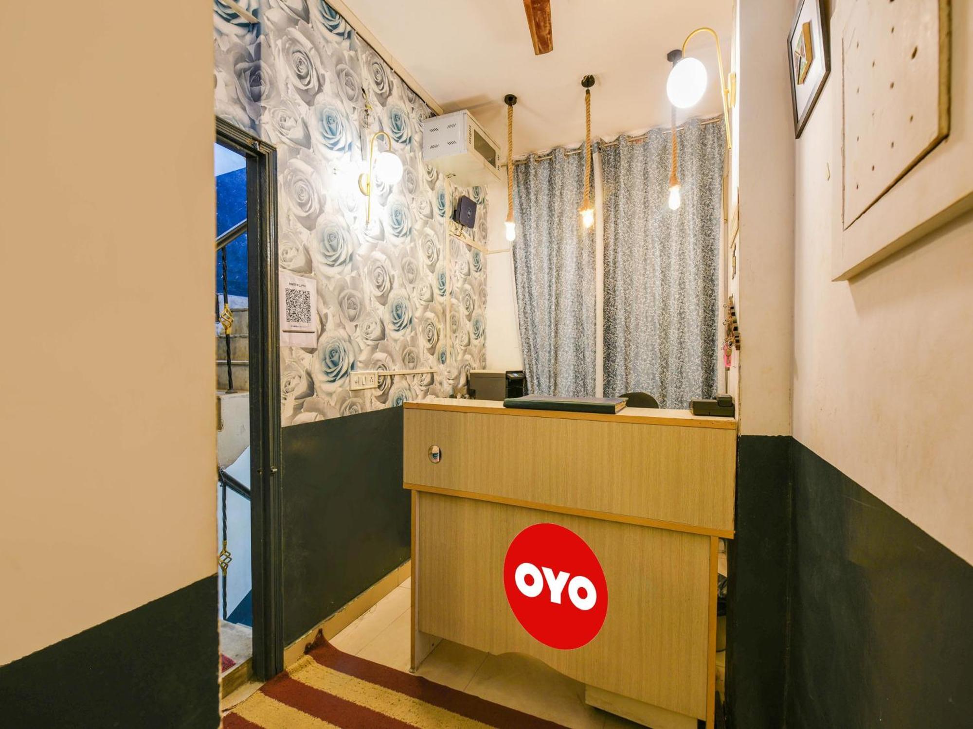 Hotel O Unique Delhi 3*