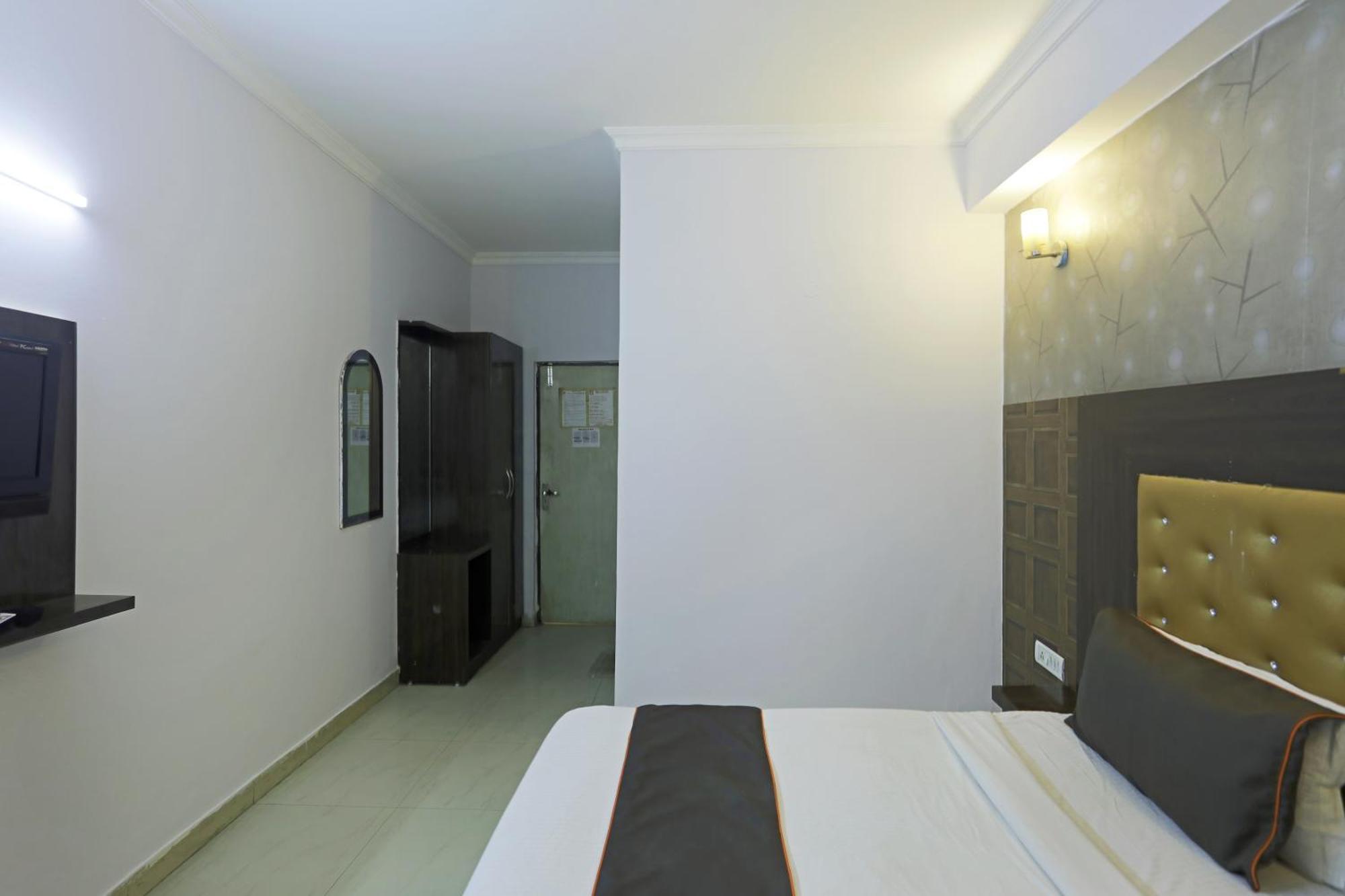 Samara Kingdom Near Delhi Airport Hotel