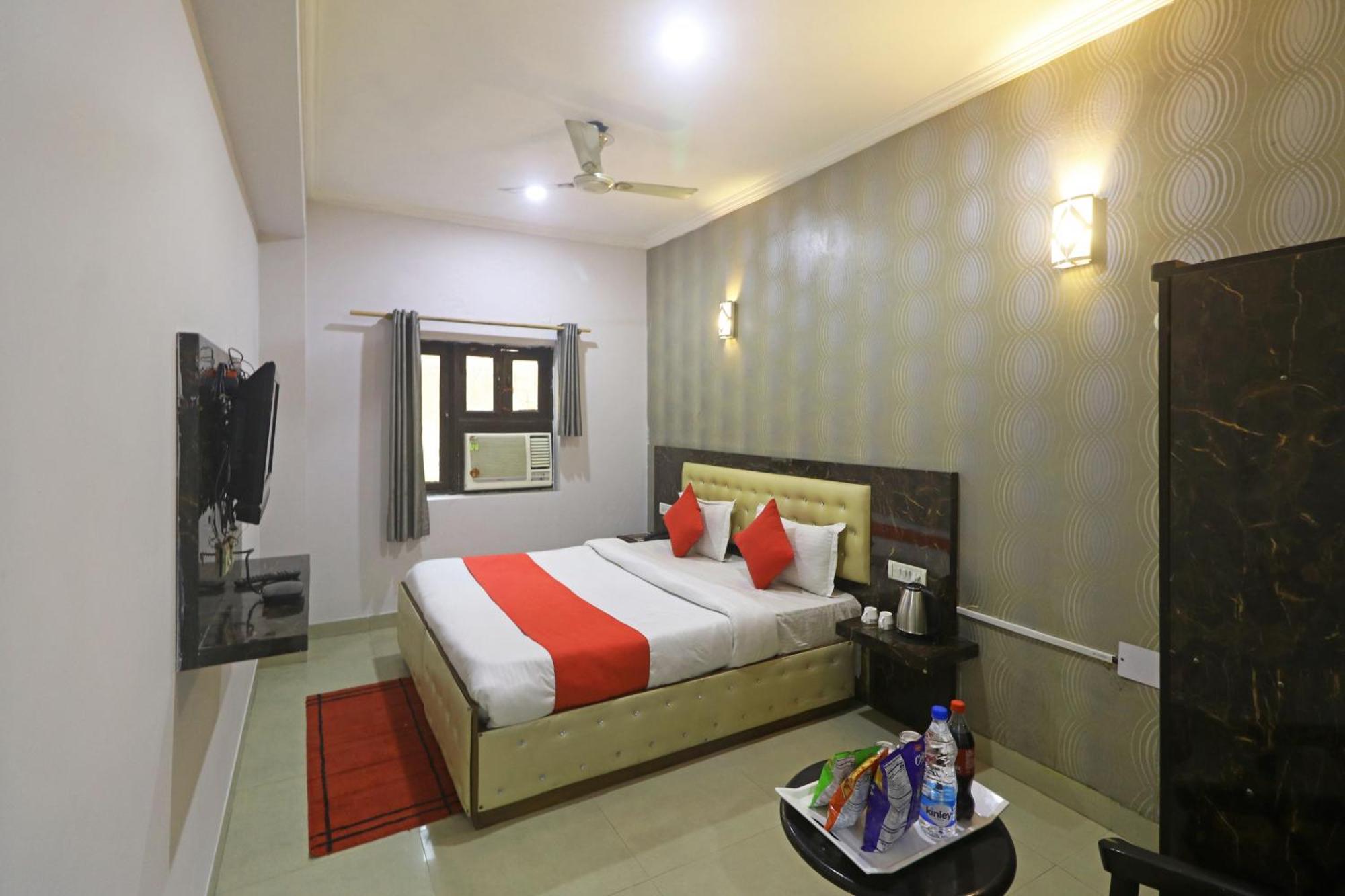 Samara Kingdom Near Delhi Airport 3*