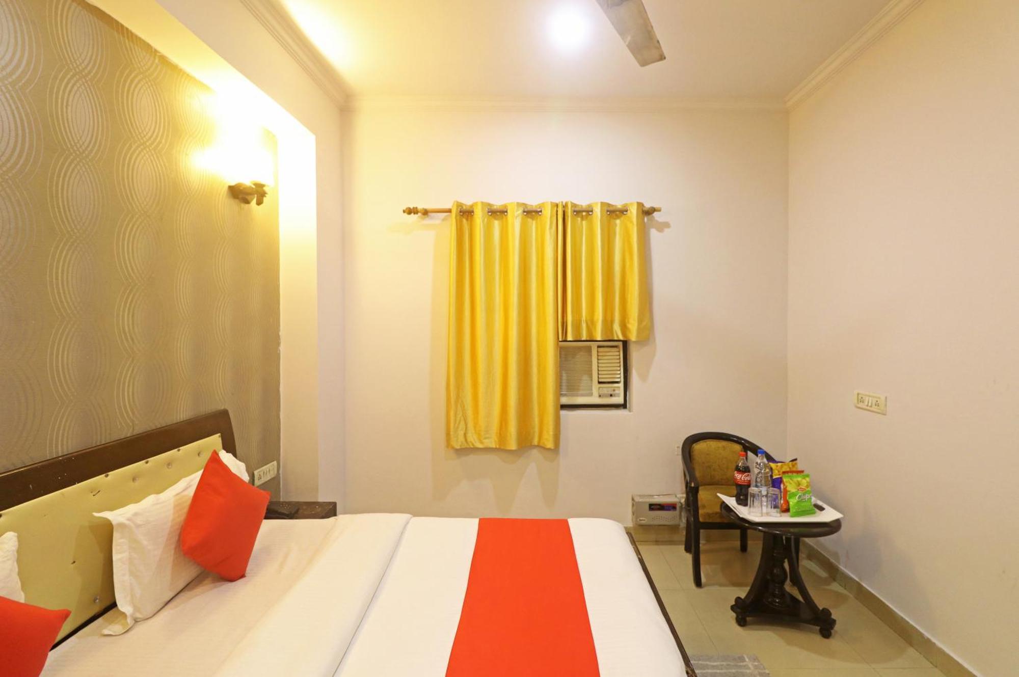 Samara Kingdom Near Delhi Airport Hotel 3*