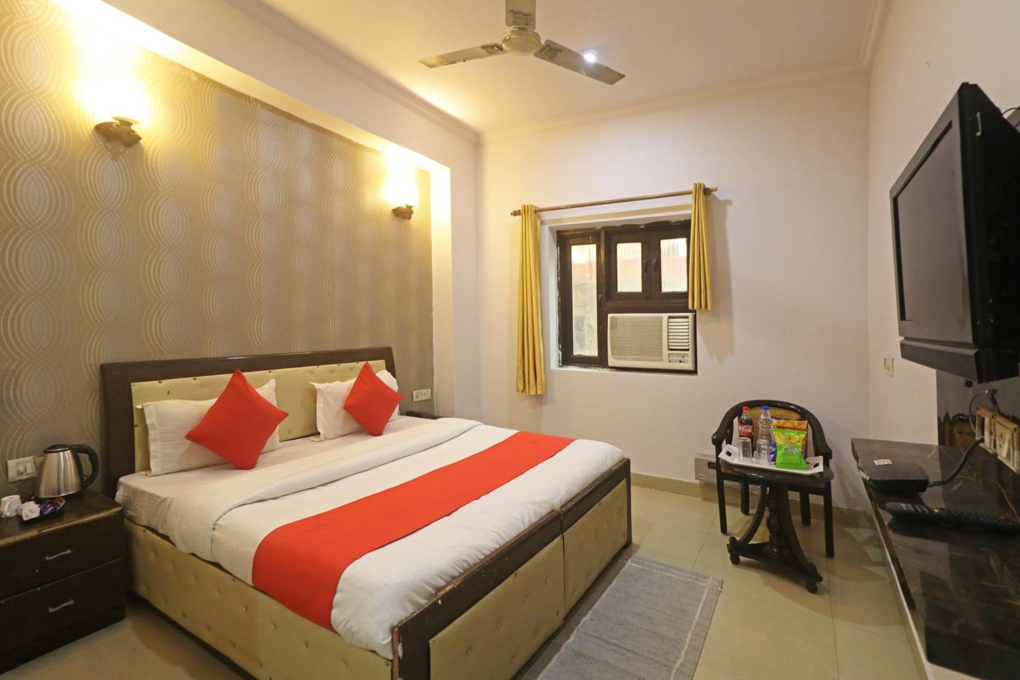 Samara Kingdom Near Delhi Airport 3*