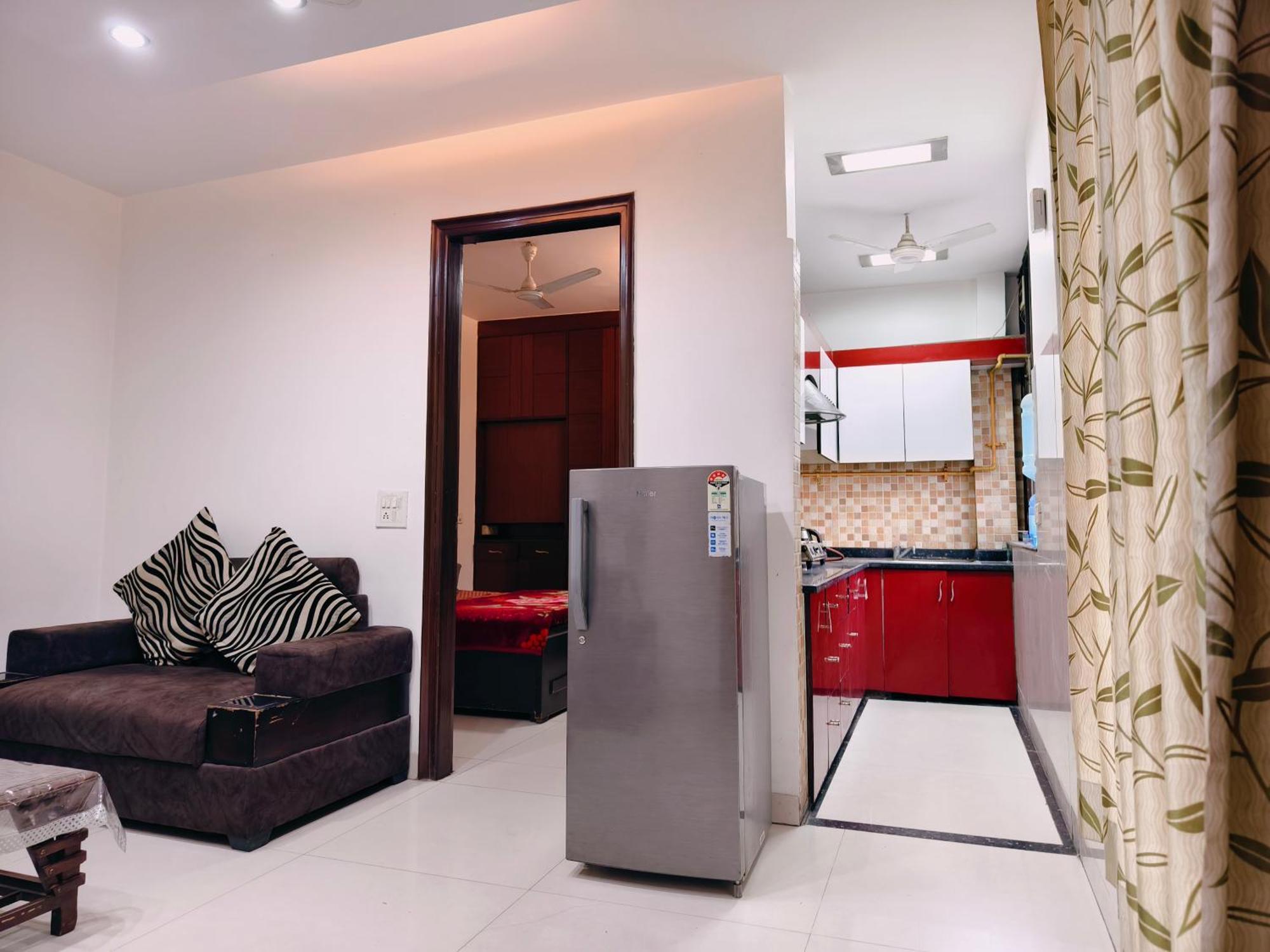 Family 3bhk Stay! Apartment