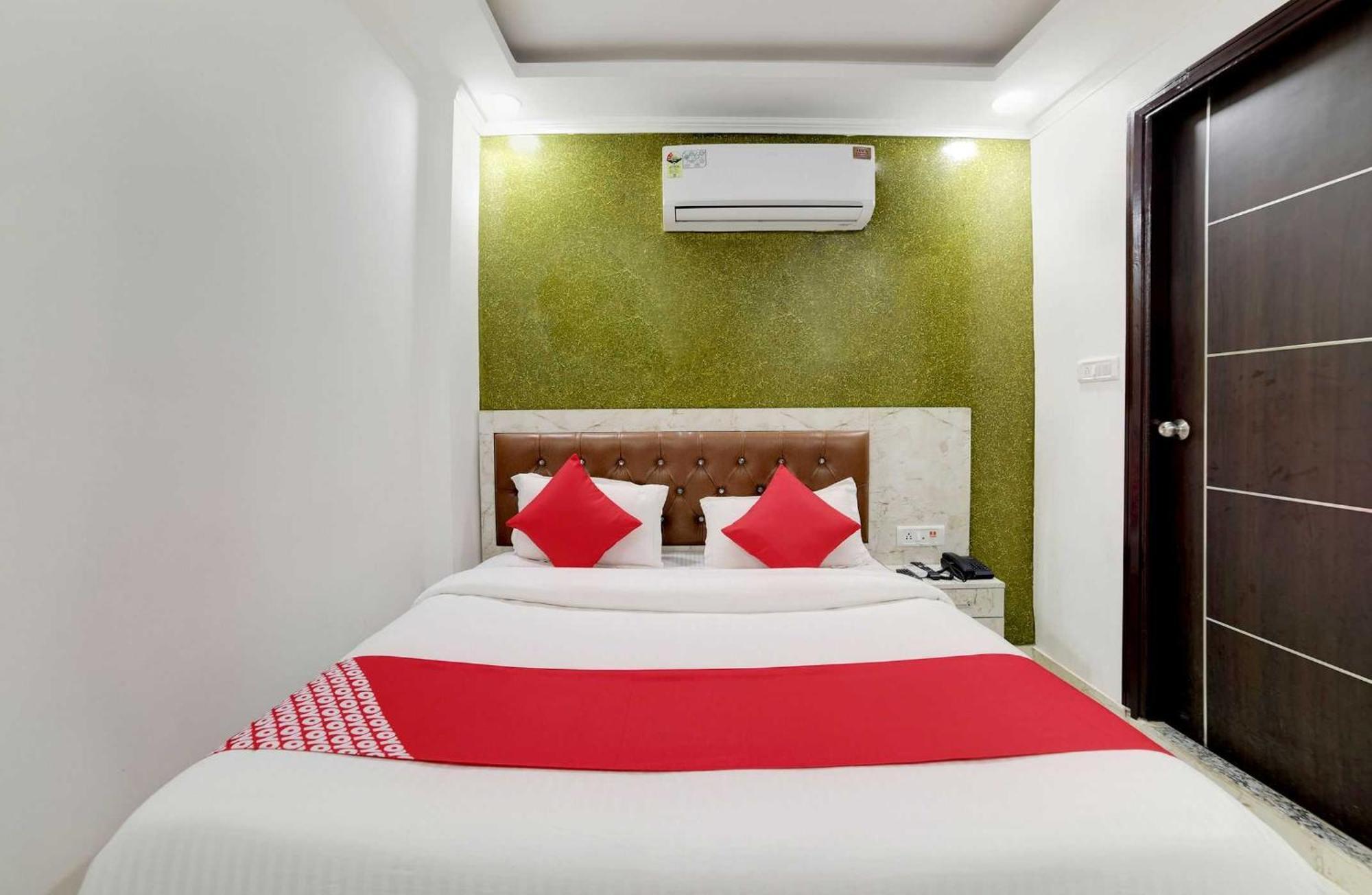 O Kanak Palace Hotel 3*