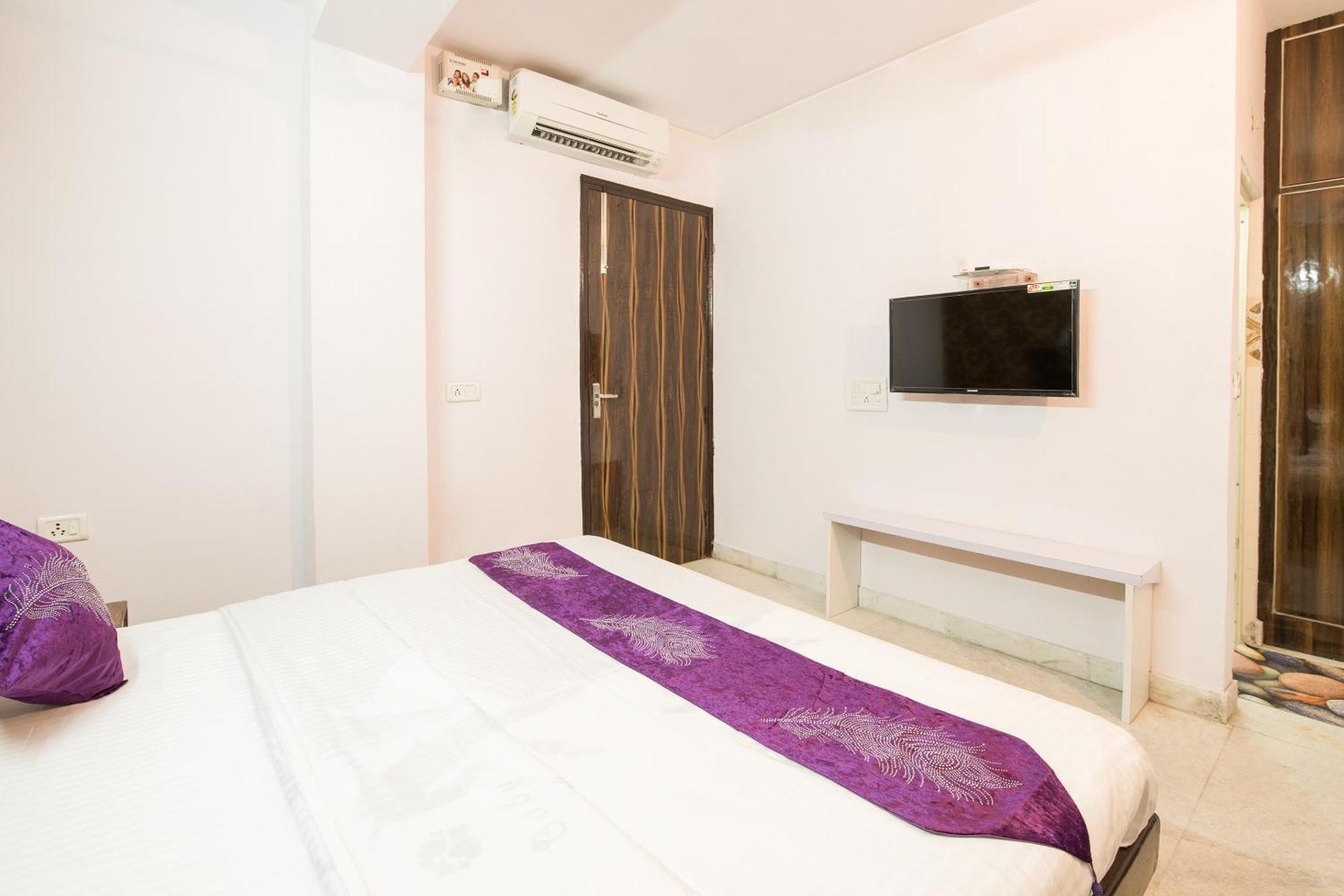 Oyo Manan Residency Near M2k Cinemas Rohini Hotel New Delhi