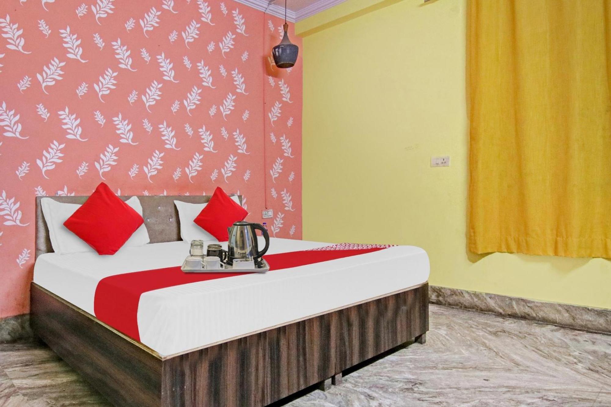 Flagship Decent Near Pvr Vikaspuri Delhi Hotel New Delhi